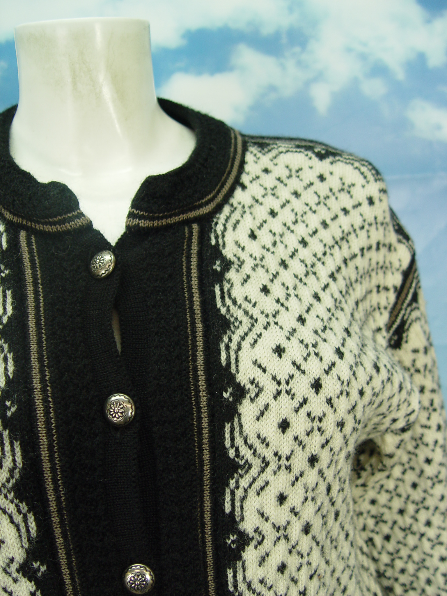 norweger-jacke-original-und-pullover-mit-norwegermuster-direkt-aus-norway-aus-reiner-wolle-vintage-und-modern-dick-und-warm-fuer-winter-41