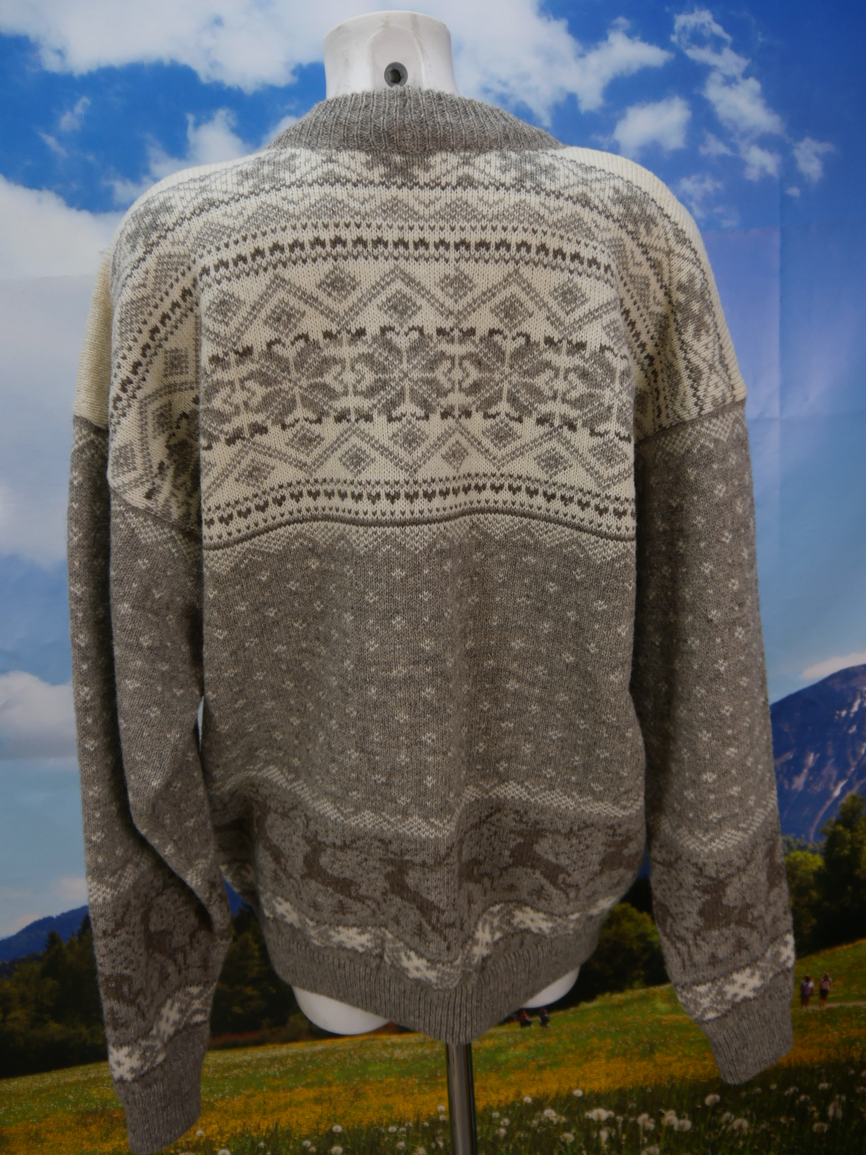 norweger-jacke-original-und-pullover-mit-norwegermuster-direkt-aus-norway-aus-reiner-wolle-vintage-und-modern-dick-und-warm-fuer-winter-box015-49