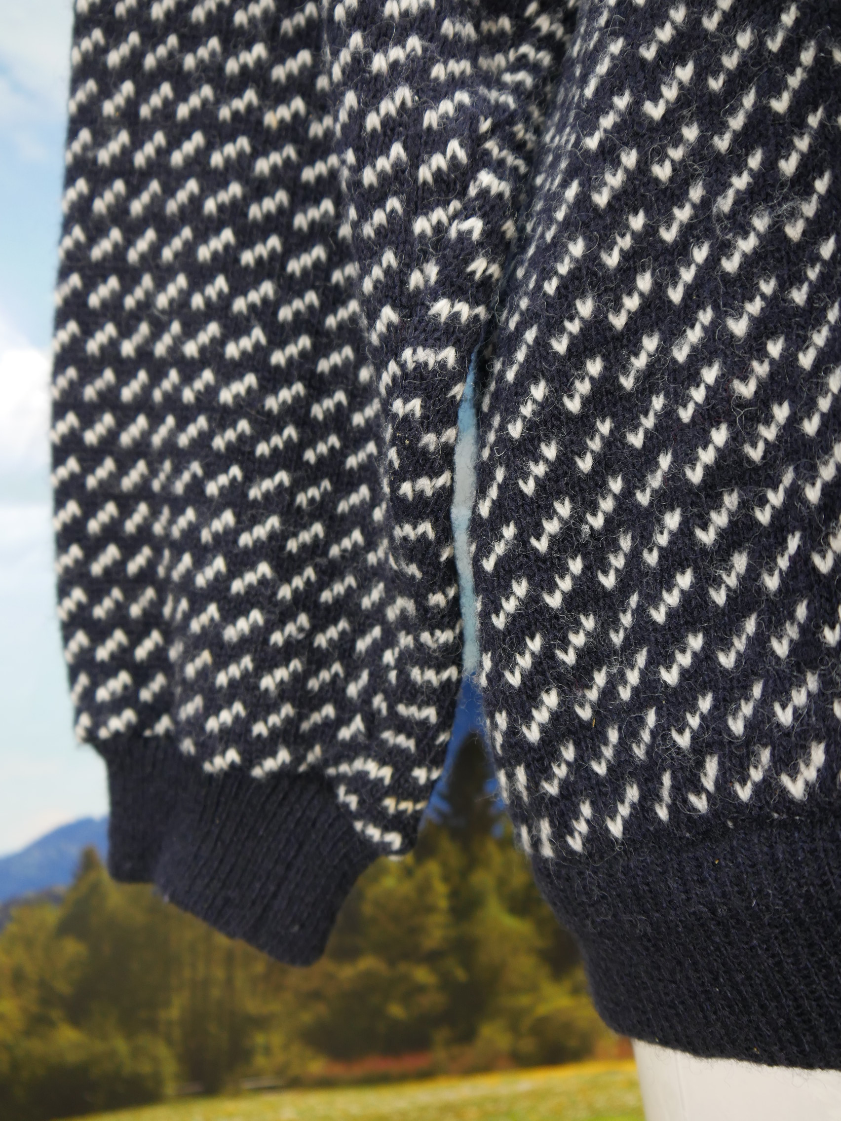 norweger-jacke-original-und-pullover-mit-norwegermuster-direkt-aus-norway-aus-reiner-wolle-vintage-und-modern-dick-und-warm-fuer-winter-box015-58