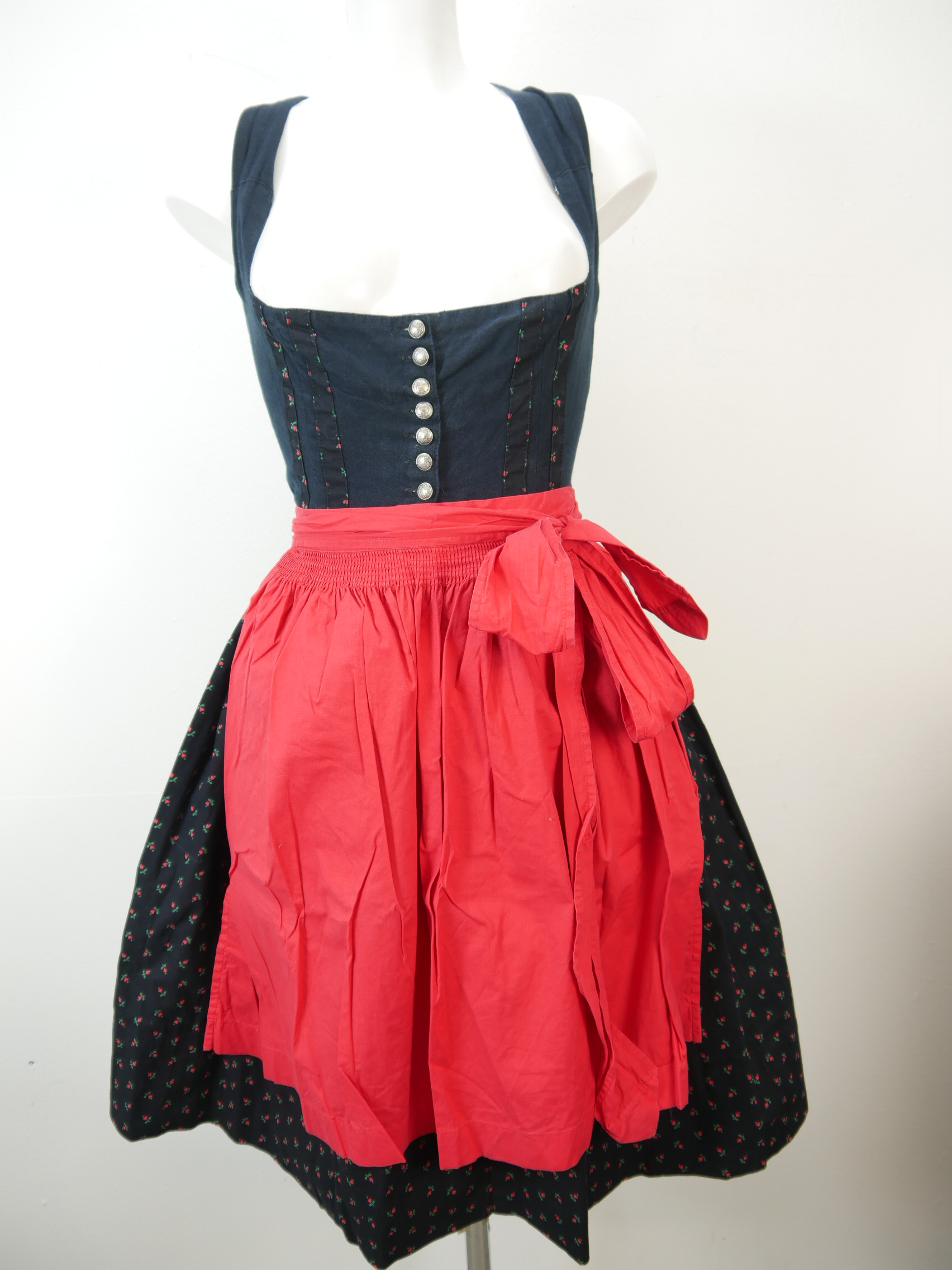 Black gorgeous 60s cute vintage with balcony dirndl with apron size 38