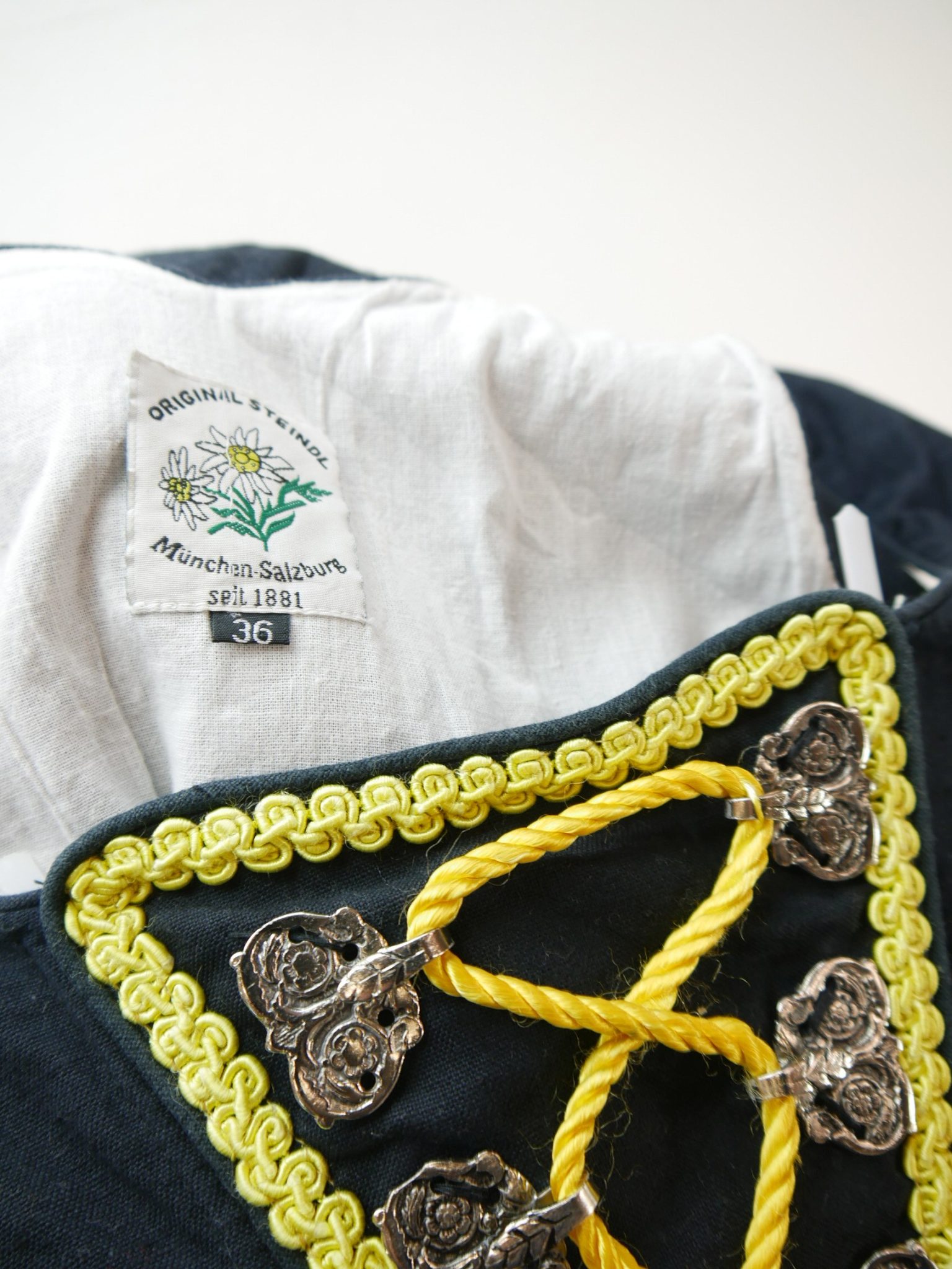 dirndl without apron