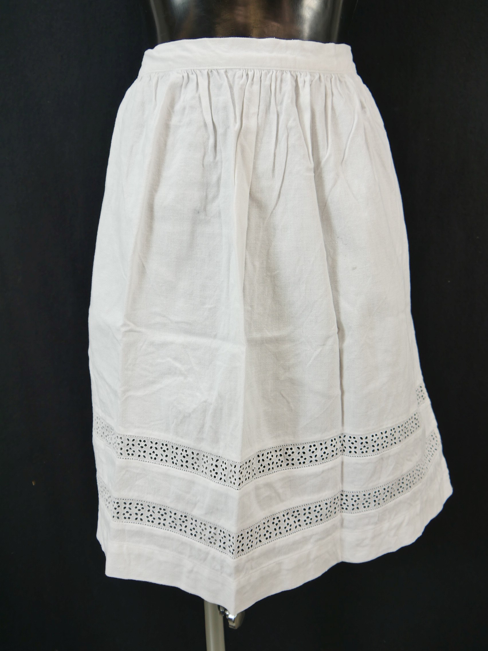 Medium-length dirndl apron white Dirndl apron cotton with lace TS2305