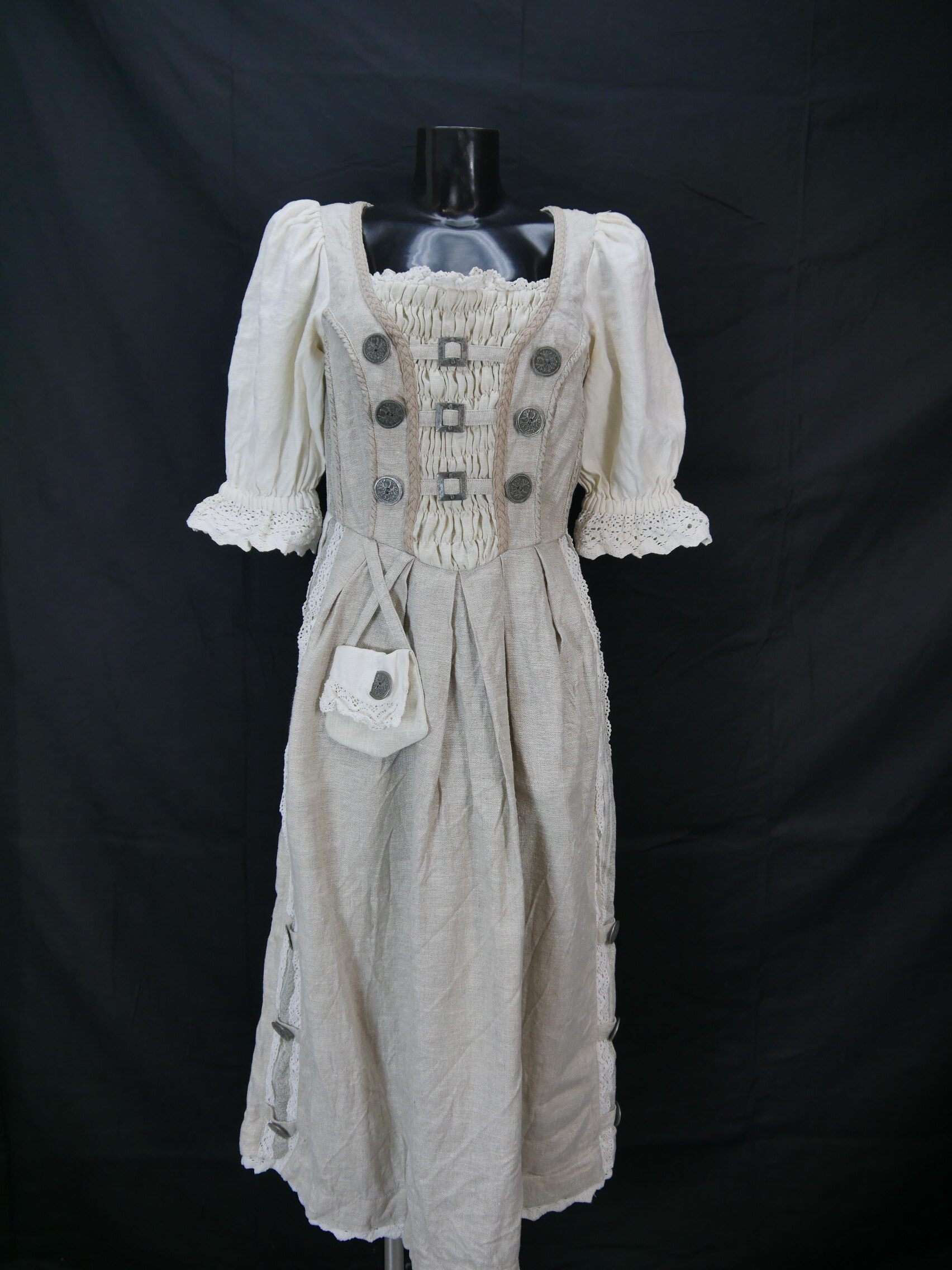 Solo beige mit Spitze außergewöhnliches Landhaus Kleid Trachtenkleid Gr.38