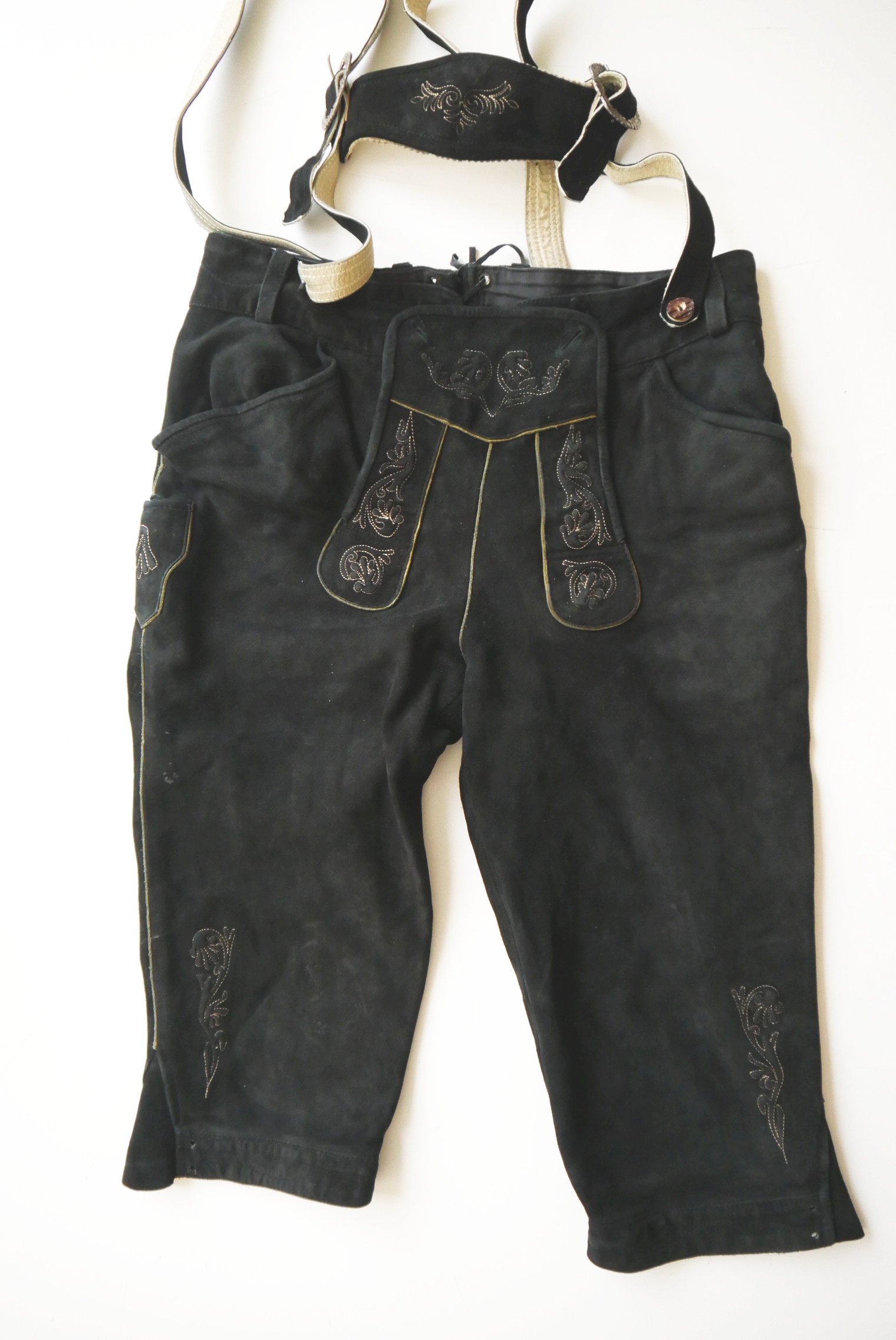 Vintage Lederhose mit Träger Geschirr und Stickerei schwarz Stockerpoint Gr.50