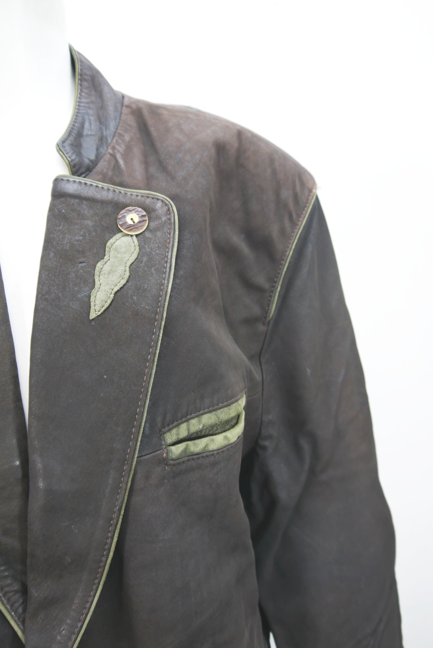 janker-lederjacke-vintage-second-hand-gebraucht-nappa-glattleder-velourleder-schaf-lamm-und-hirschleder-trachtenjacke-joppe-laessig-hochwertig-hele026-20