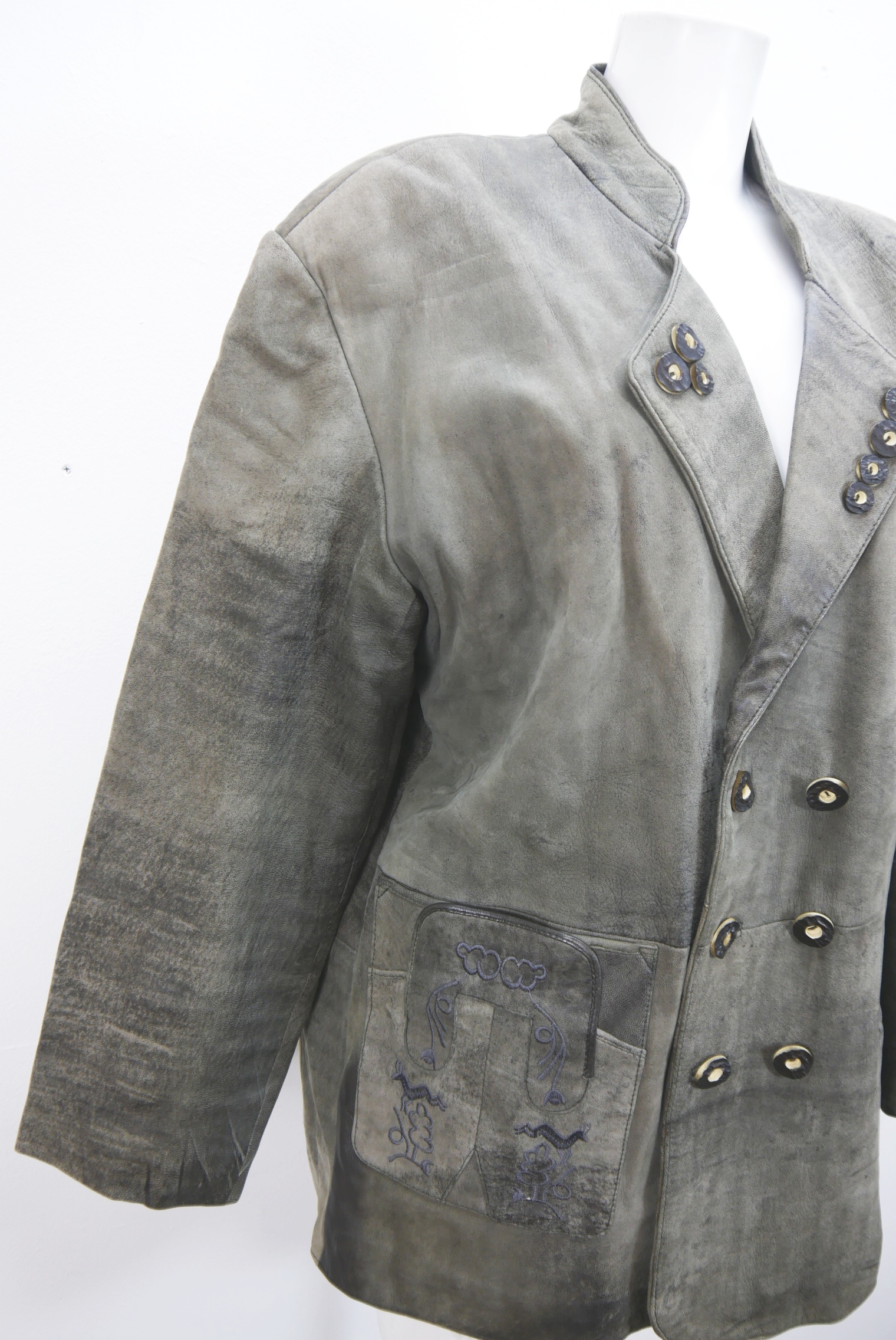 janker-lederjacke-vintage-second-hand-gebraucht-nappa-glattleder-velourleder-schaf-lamm-und-hirschleder-trachtenjacke-joppe-laessig-hochwertig-hele026-43