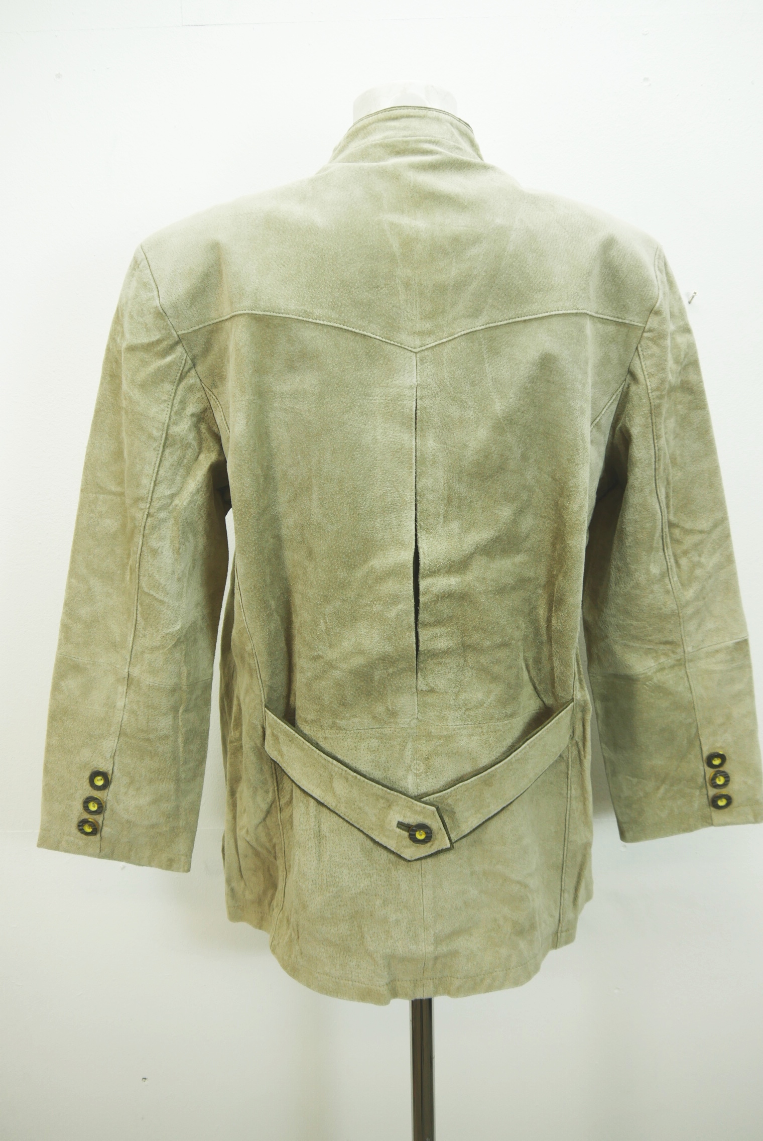 janker-lederjacke-vintage-second-hand-gebraucht-nappa-glattleder-velourleder-schaf-lamm-und-hirschleder-trachtenjacke-joppe-laessig-hochwertig-hele026-51