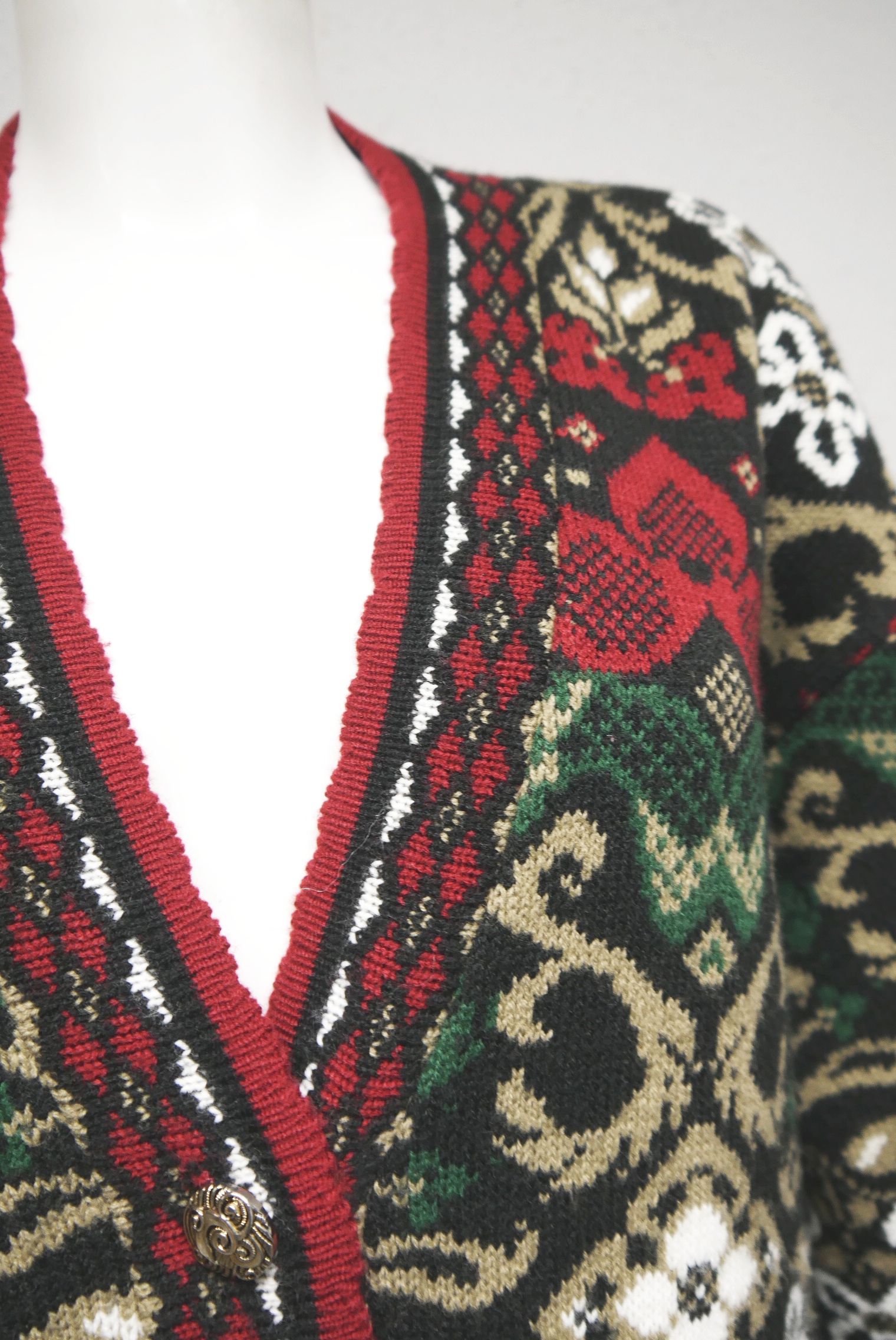 norweger-pullover-gestrickt-jacke-schnallen-norway-sweater-original-vintage-reine-wolle-second-hand-damen-herren-trachten-strickjacke-gebraucht-warm-winter-modisch-zeitlos-nowe041-46