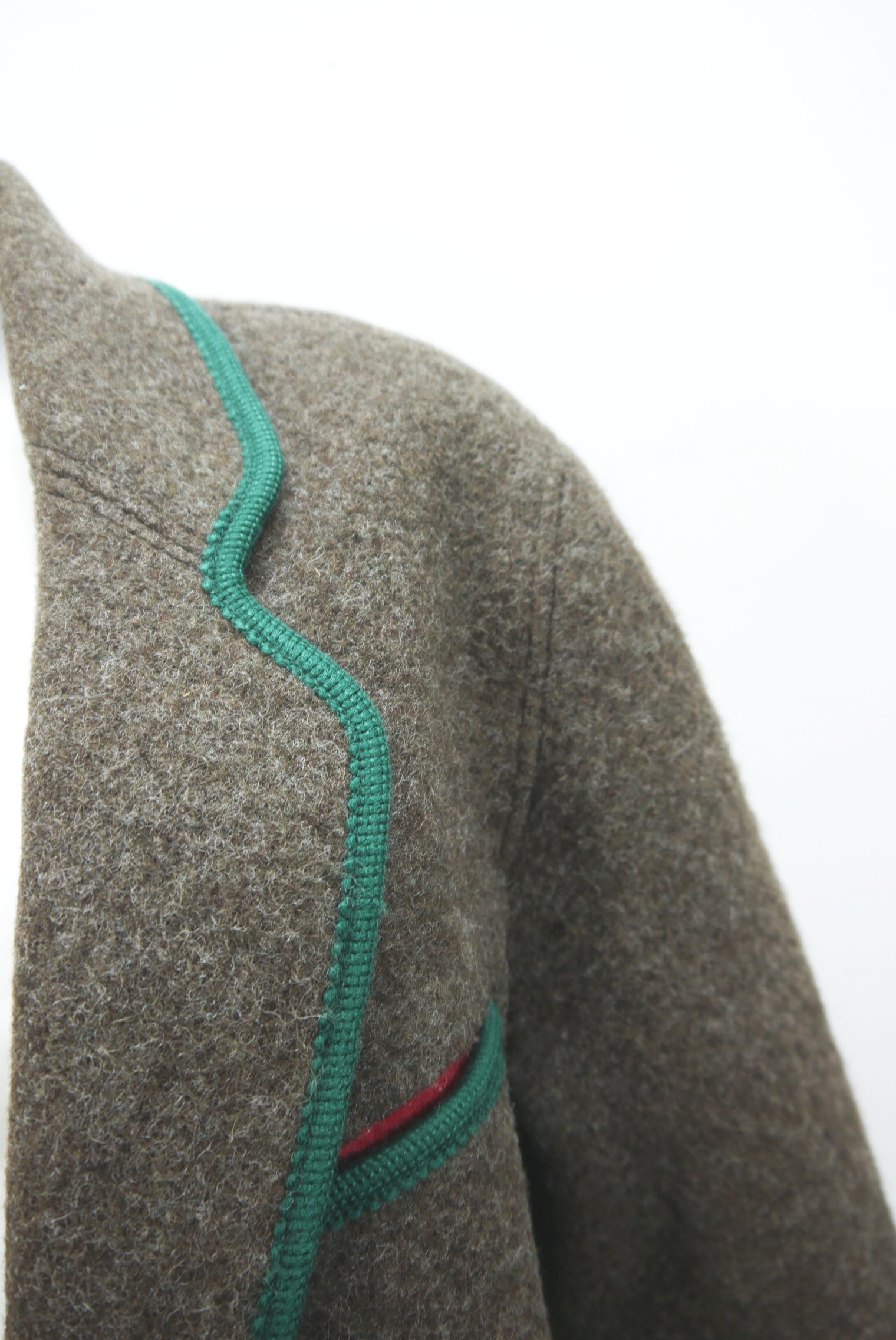 walkjacke-trachtenjacke-janker-loden-wolle-herren-second-hand-gebrauchte-lodenmantel-winter-warme-strickjacke-lange-jacke-hewa066-28