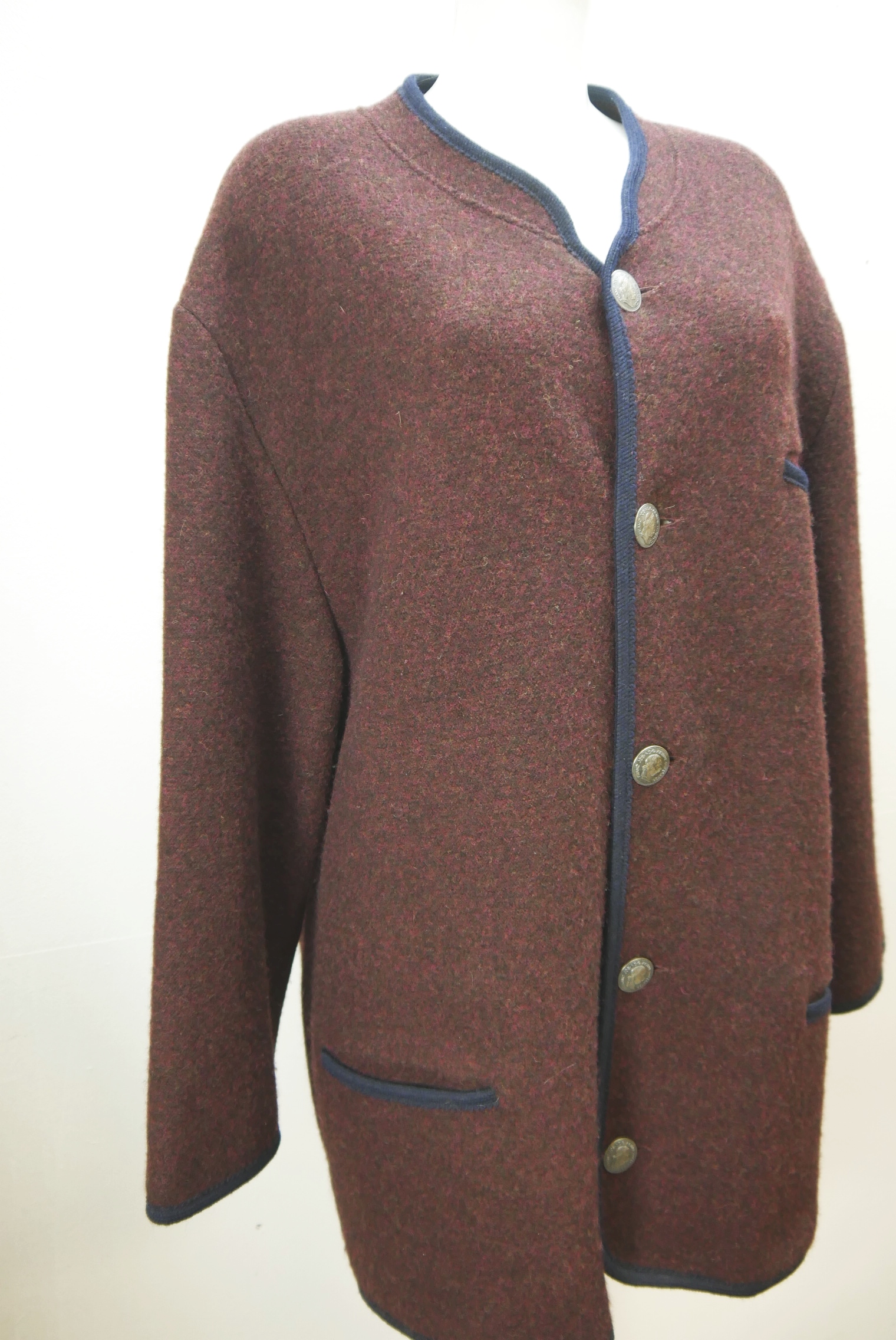 walkjacke-trachtenjacke-janker-walker-wolle-herren-second-hand-gebrauchte-herren-winter-warme-modisch-zeitlos-lange-jacke-hewa061-21