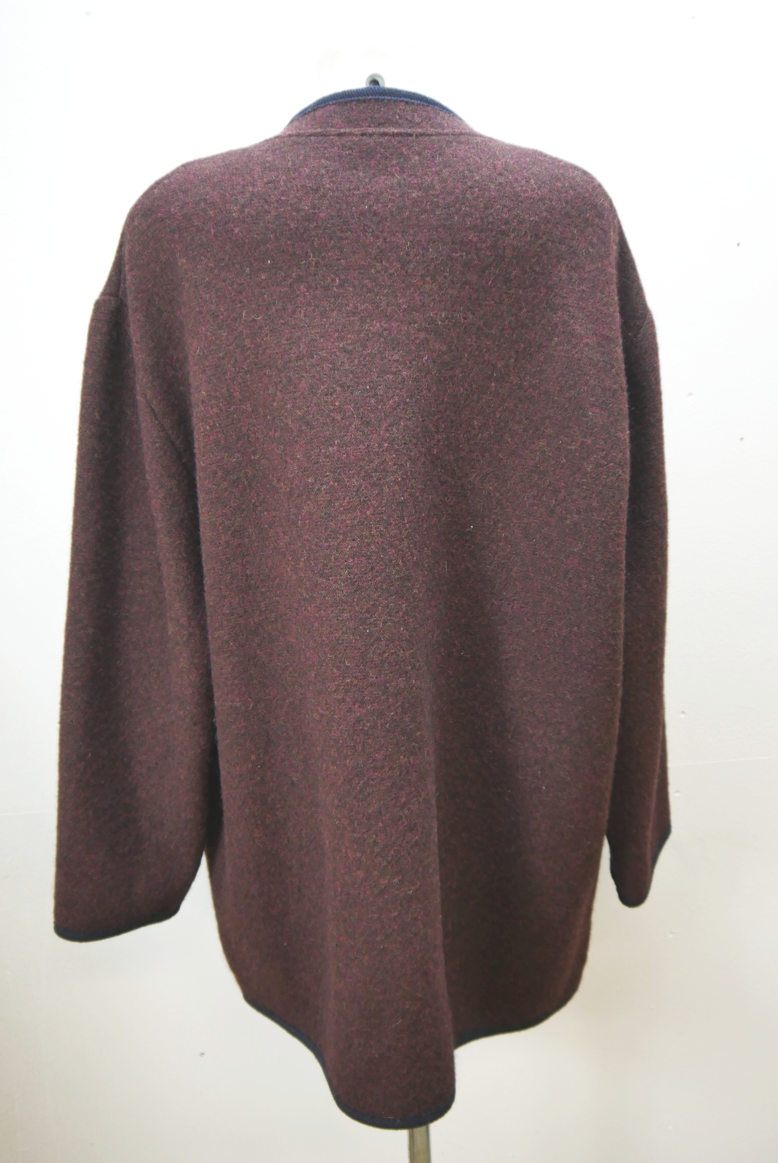 walkjacke-trachtenjacke-janker-walker-wolle-herren-second-hand-gebrauchte-herren-winter-warme-modisch-zeitlos-lange-jacke-hewa061-23