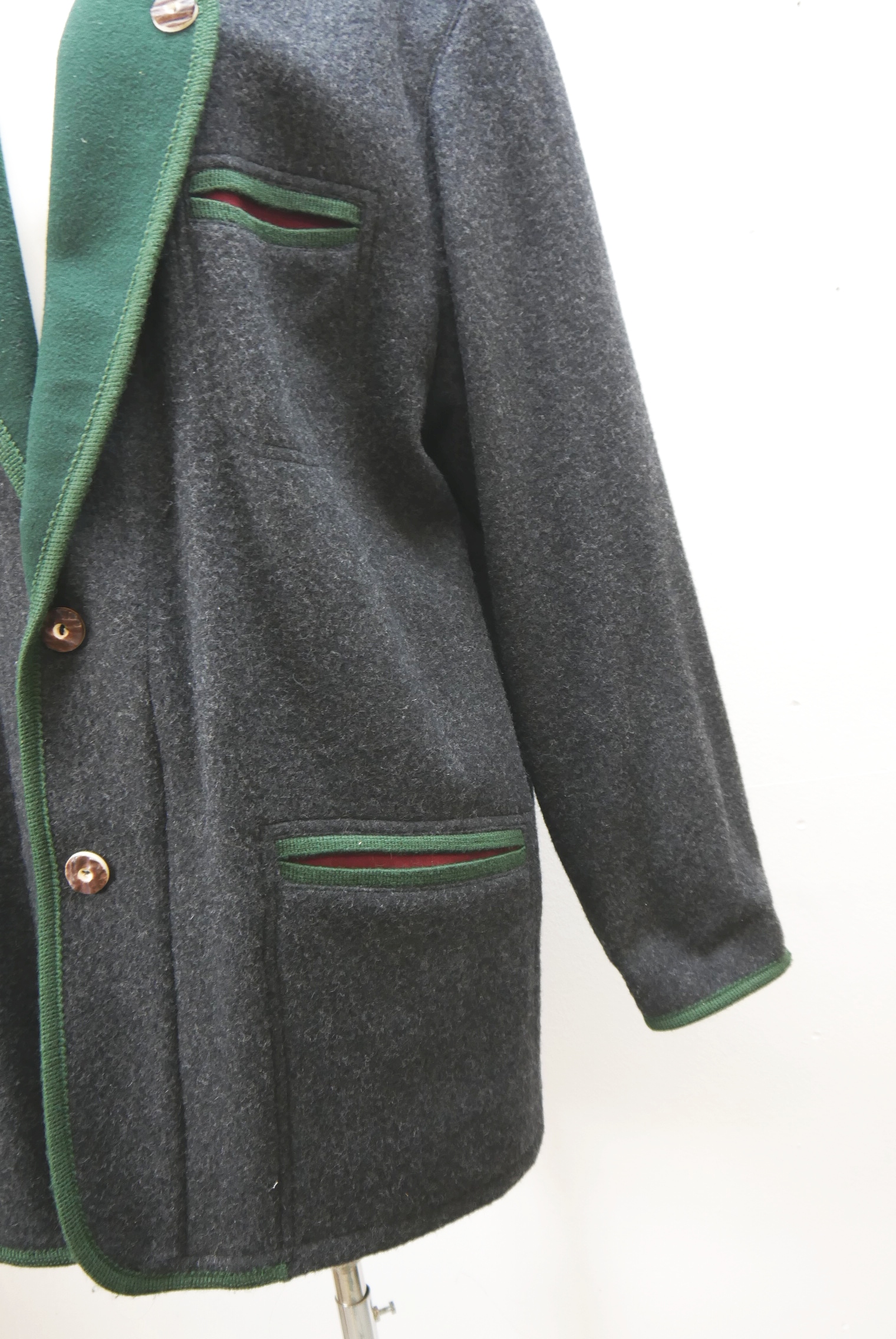 walkjacke-trachtenjacke-janker-walker-wolle-herren-second-hand-gebrauchte-herren-winter-warme-modisch-zeitlos-lange-jacke-hewa061-34