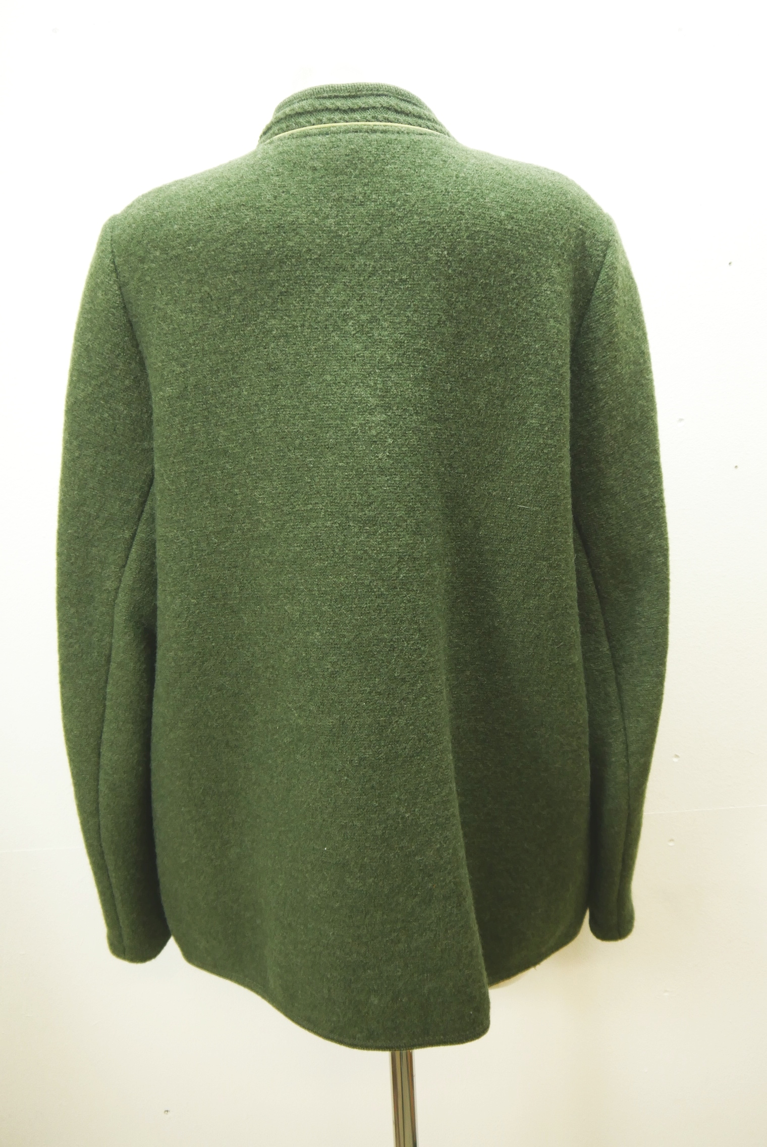 walkjacke-trachtenjacke-janker-walker-wolle-herren-second-hand-gebrauchte-herren-winter-warme-modisch-zeitlos-lange-jacke-hewa062-11