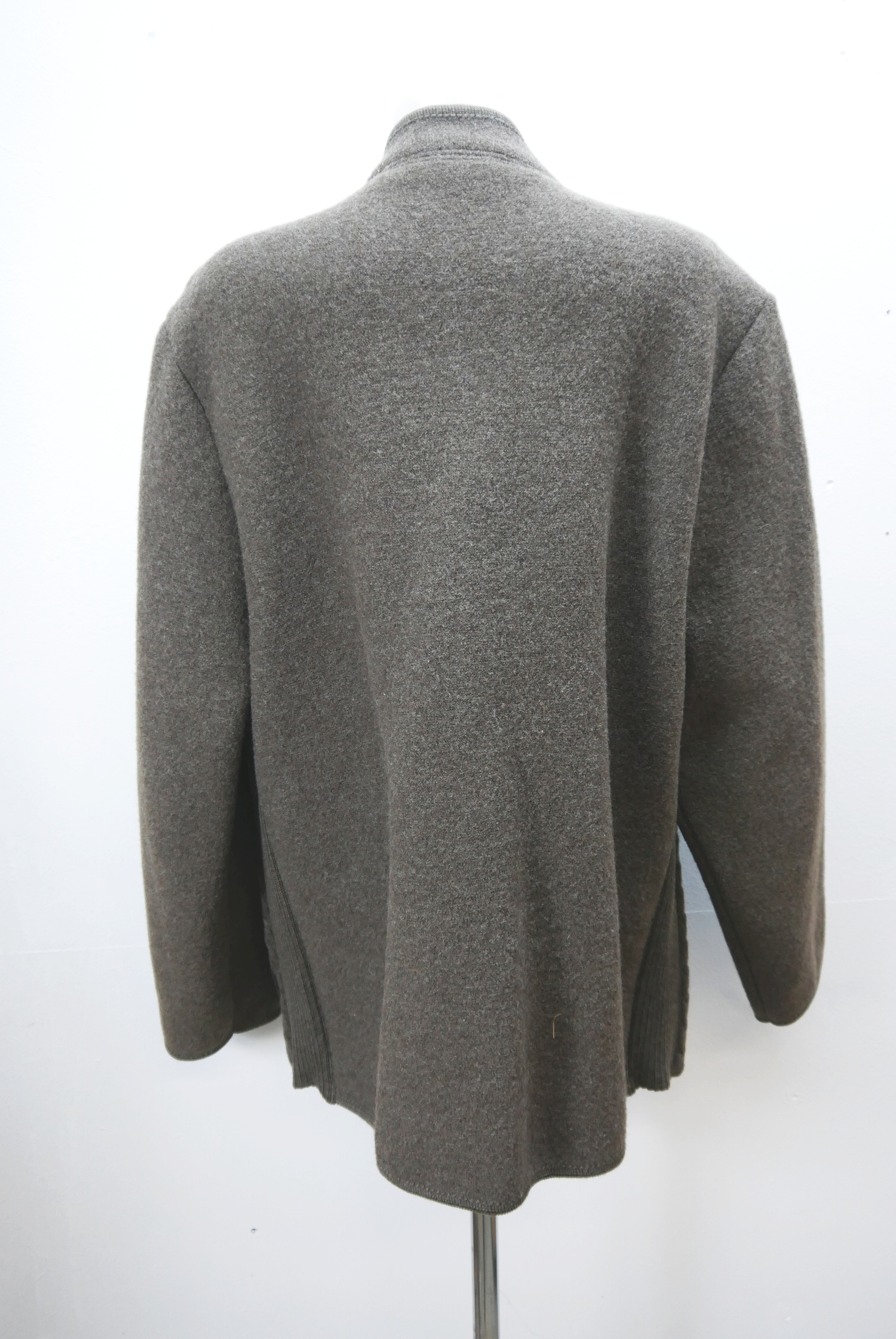 walkjacke-trachtenjacke-janker-walker-wolle-herren-second-hand-gebrauchte-herren-winter-warme-modisch-zeitlos-lange-jacke-hewa062-23