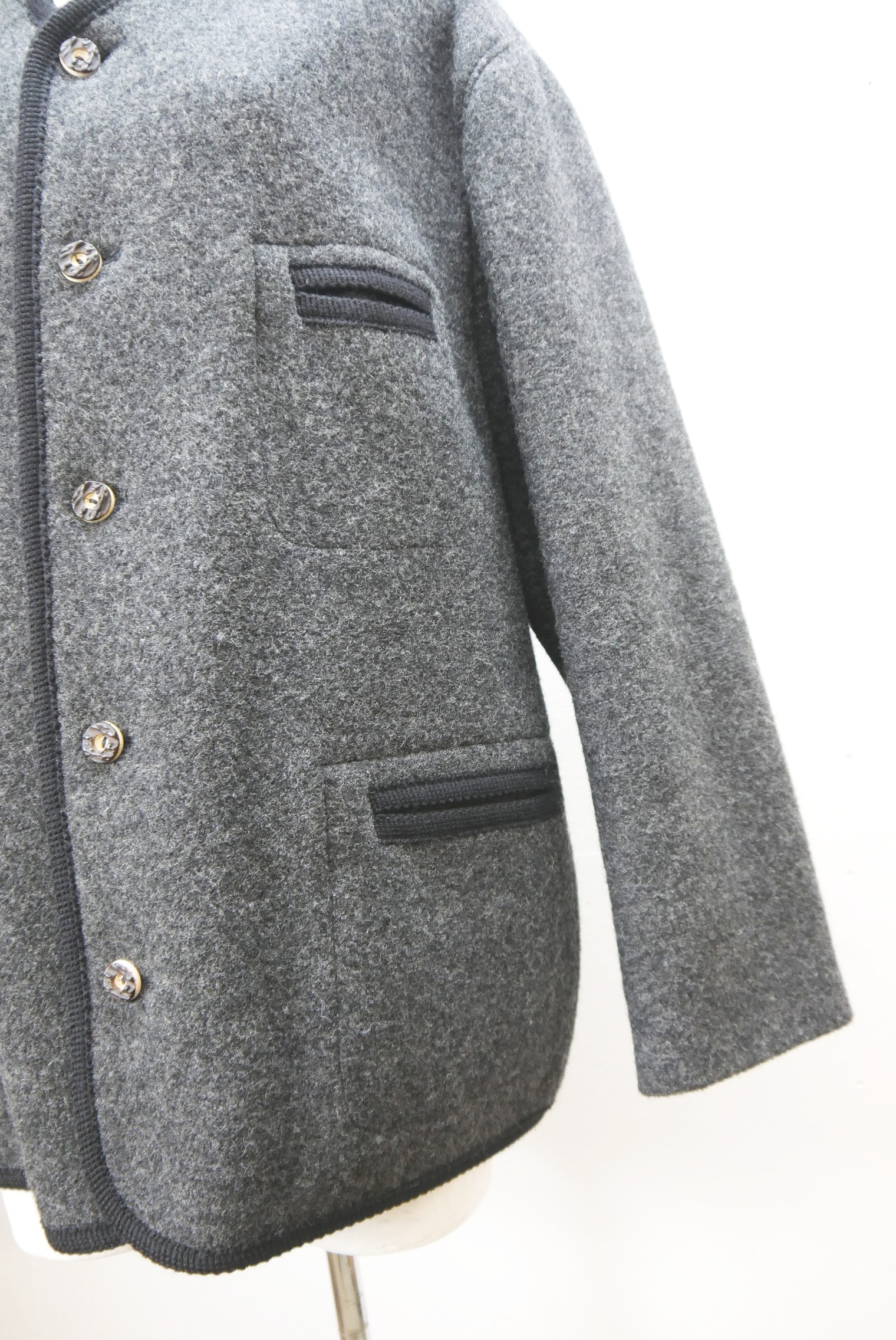 walkjacke-trachtenjacke-janker-walker-wolle-herren-second-hand-gebrauchte-herren-winter-warme-modisch-zeitlos-lange-jacke-hewa062-4