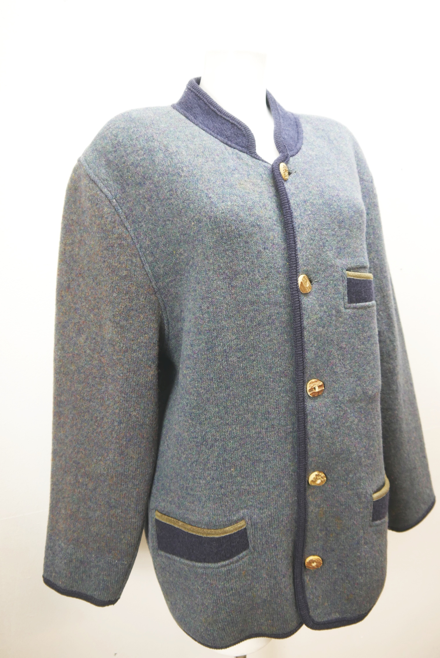 walkjacke-trachtenjacke-janker-walker-wolle-herren-second-hand-gebrauchte-herren-winter-warme-modisch-zeitlos-lange-jacke-hewa063-45