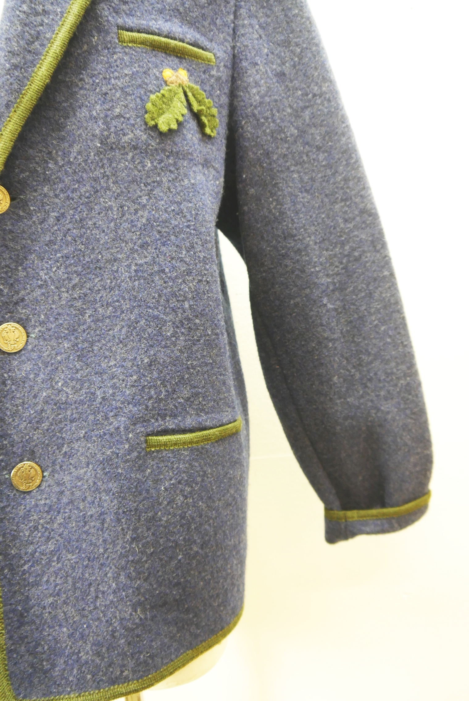 walkjacke-trachtenjacke-janker-walker-wolle-herren-second-hand-gebrauchte-herren-winter-warme-modisch-zeitlos-lange-jacke-hewa064-10