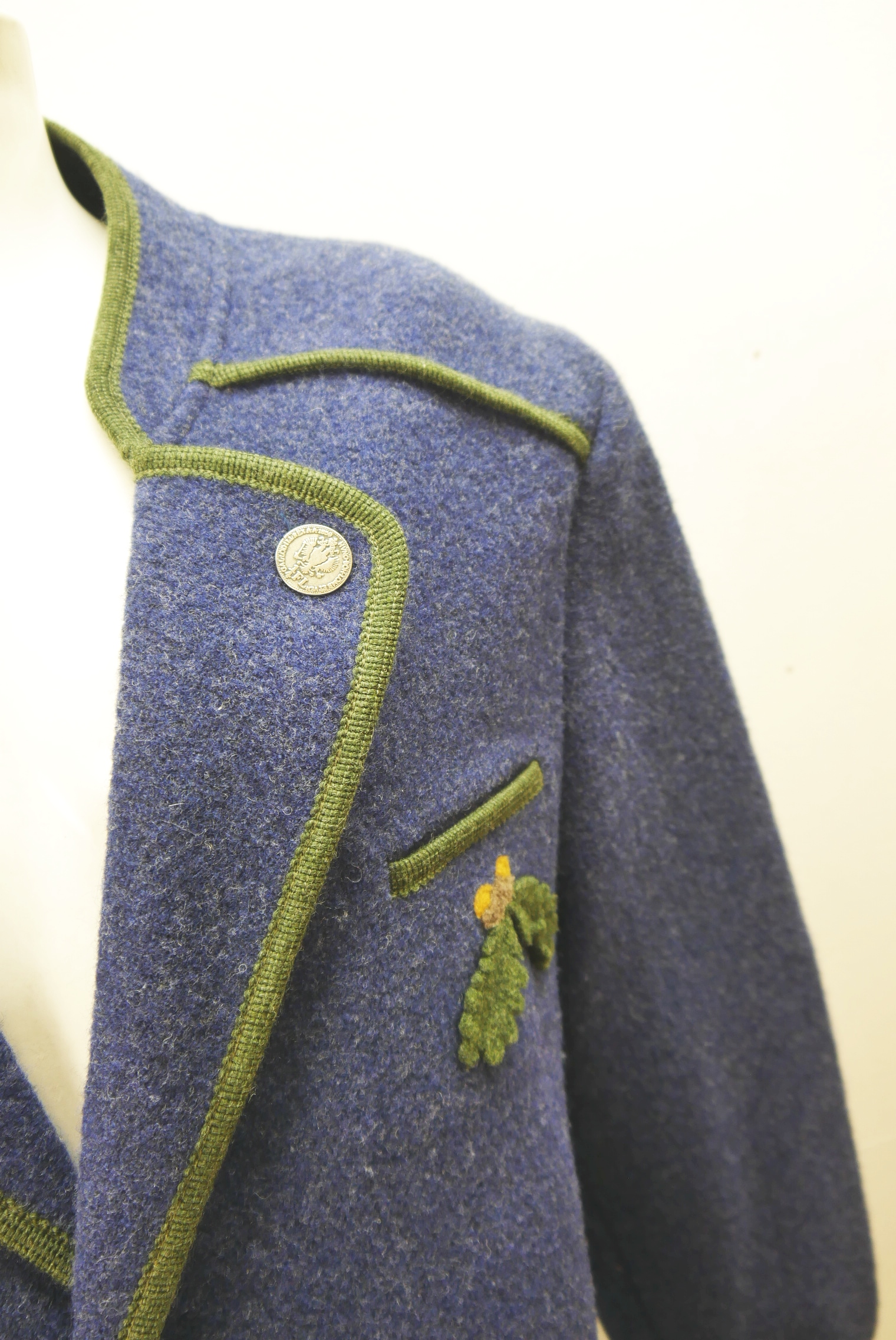 walkjacke-trachtenjacke-janker-walker-wolle-herren-second-hand-gebrauchte-herren-winter-warme-modisch-zeitlos-lange-jacke-hewa064-8