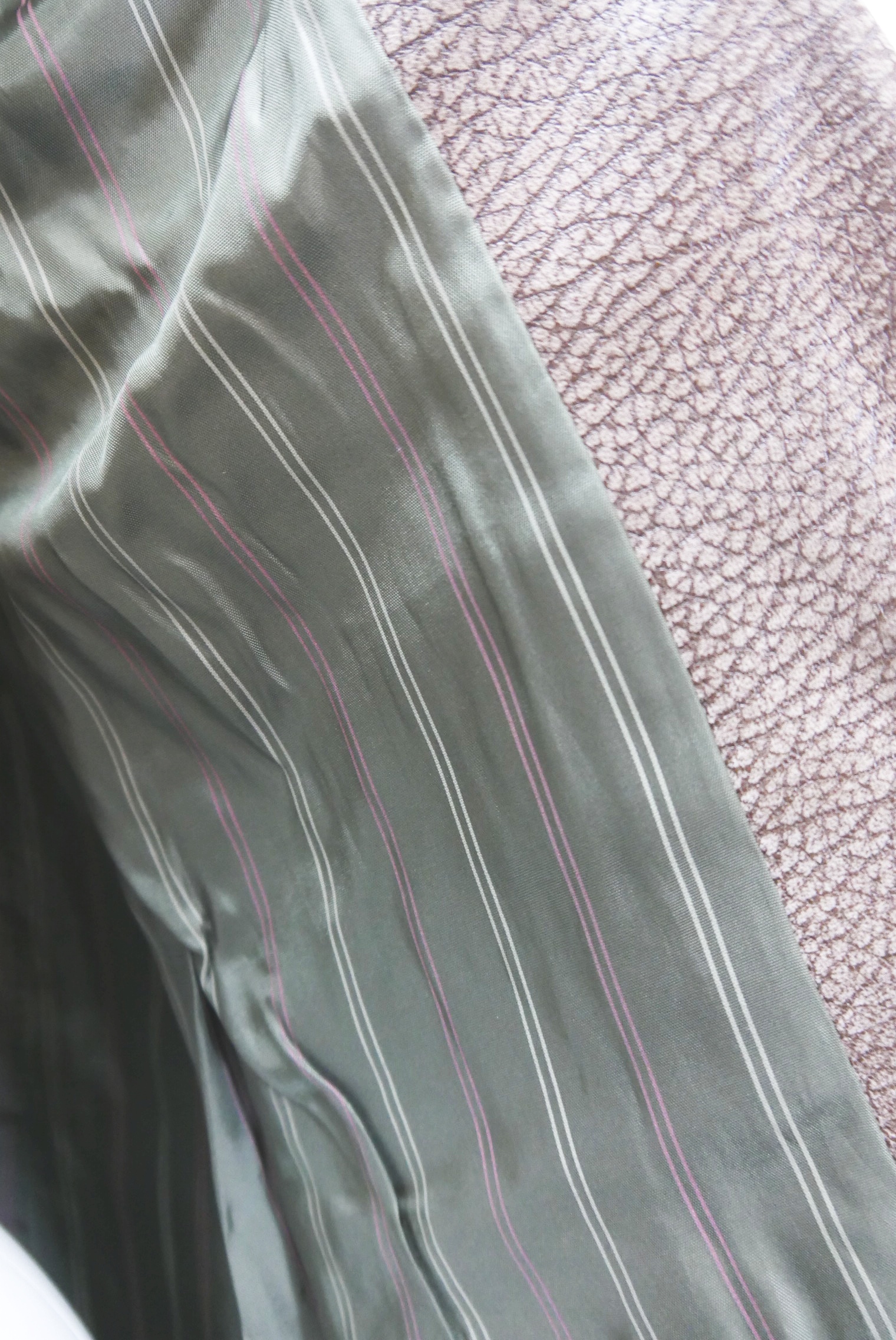 lederjacke-blazer-vintage-janker-damen-trachenjacke-leder-jacke-trachten-kurz-lang-sommer-individuell-tailliert-gebraucht-second-hand-80er-90er-lederjacke-dalo038-43