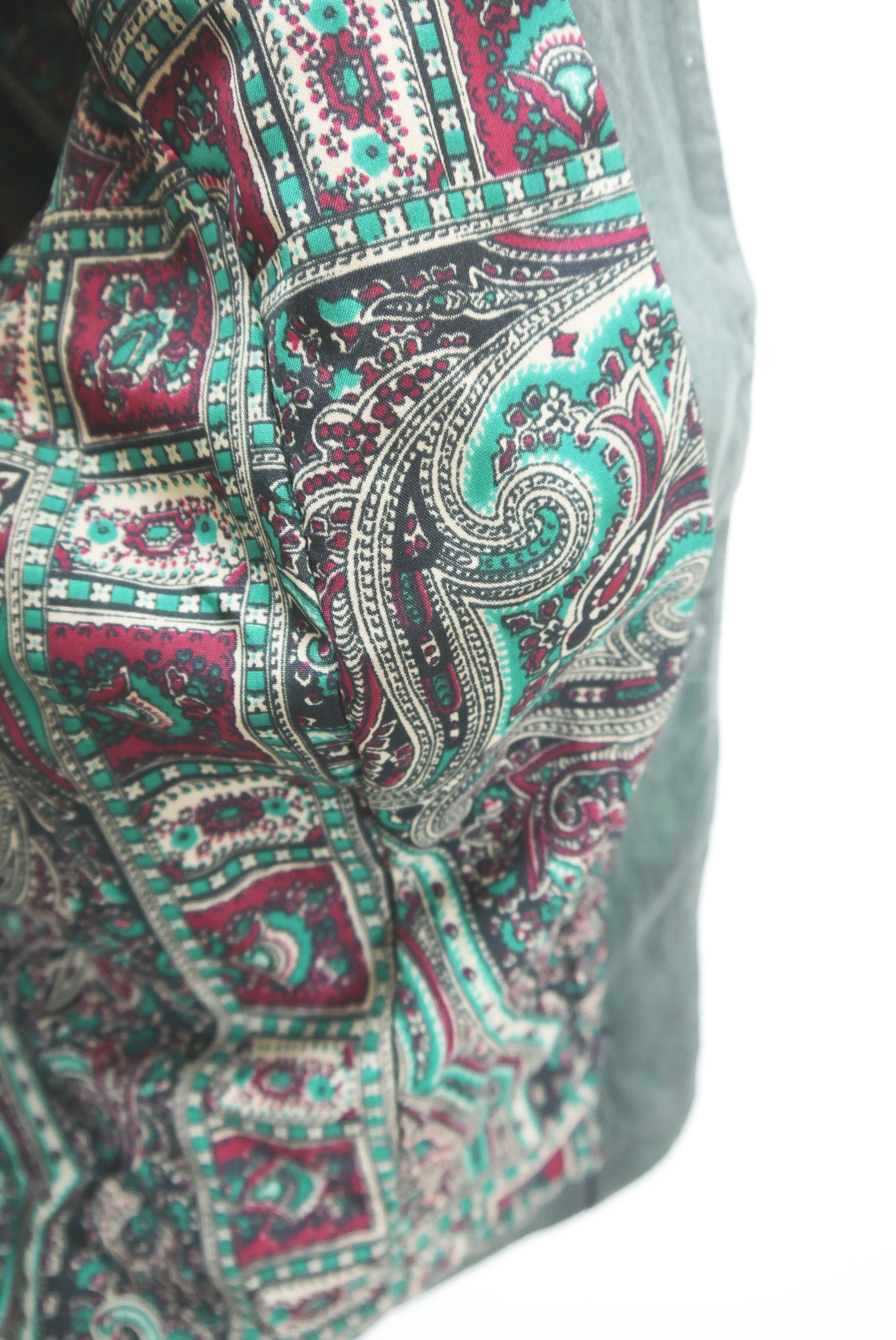 lederjacke-blazer-vintage-janker-damen-trachenjacke-leder-jacke-trachten-kurz-lang-sommer-individuell-tailliert-gebraucht-second-hand-80er-90er-lederjacke-dalo038-6