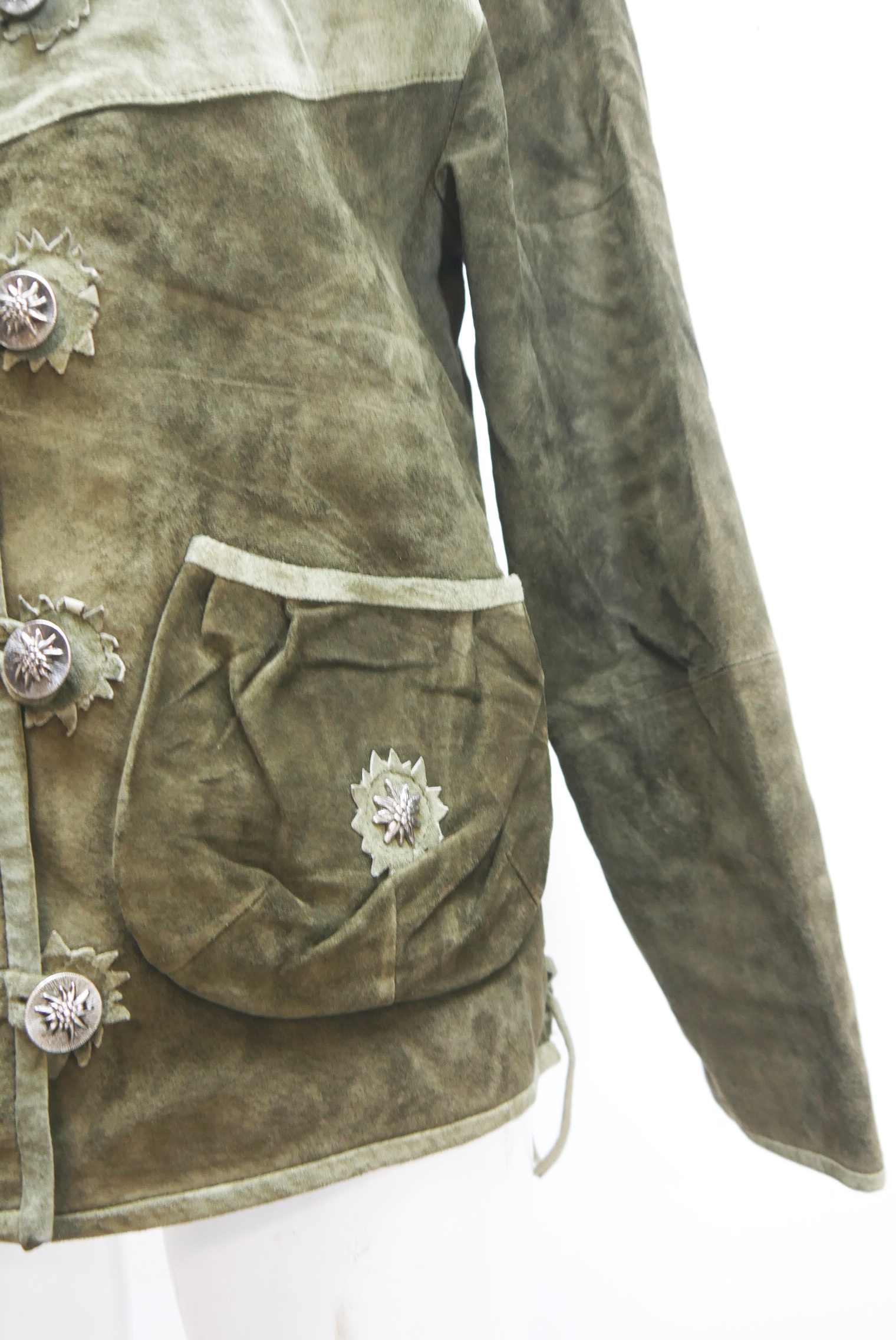 lederjacke-blazer-vintage-janker-damen-trachenjacke-leder-jacke-trachten-kurz-lang-sommer-individuell-tailliert-gebraucht-second-hand-80er-90er-lederjacke-dalo038-60