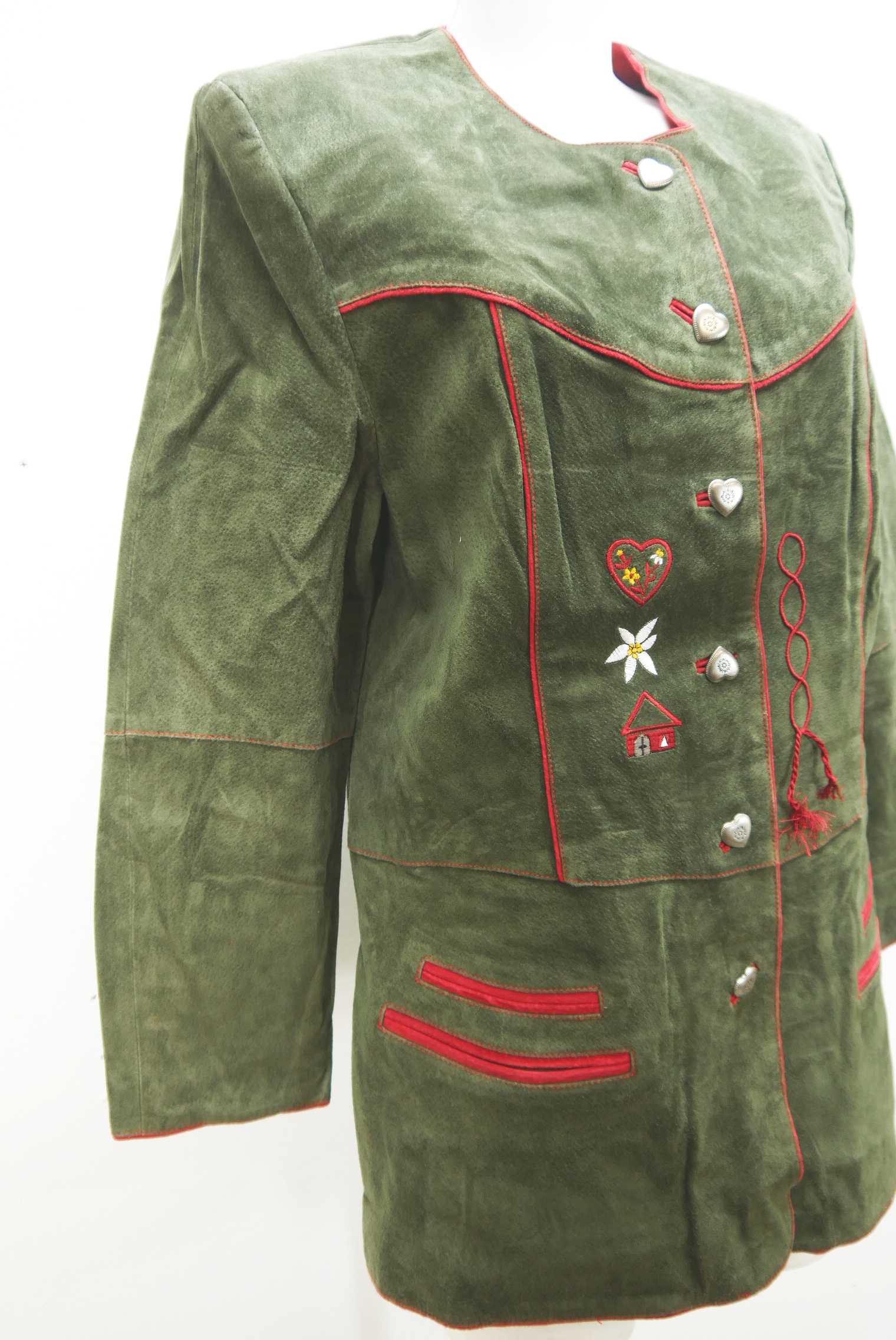 lederjacke-blazer-vintage-janker-damen-trachenjacke-leder-jacke-trachten-kurz-lang-sommer-individuell-tailliert-gebraucht-second-hand-80er-90er-lederjacke-dalo039-70