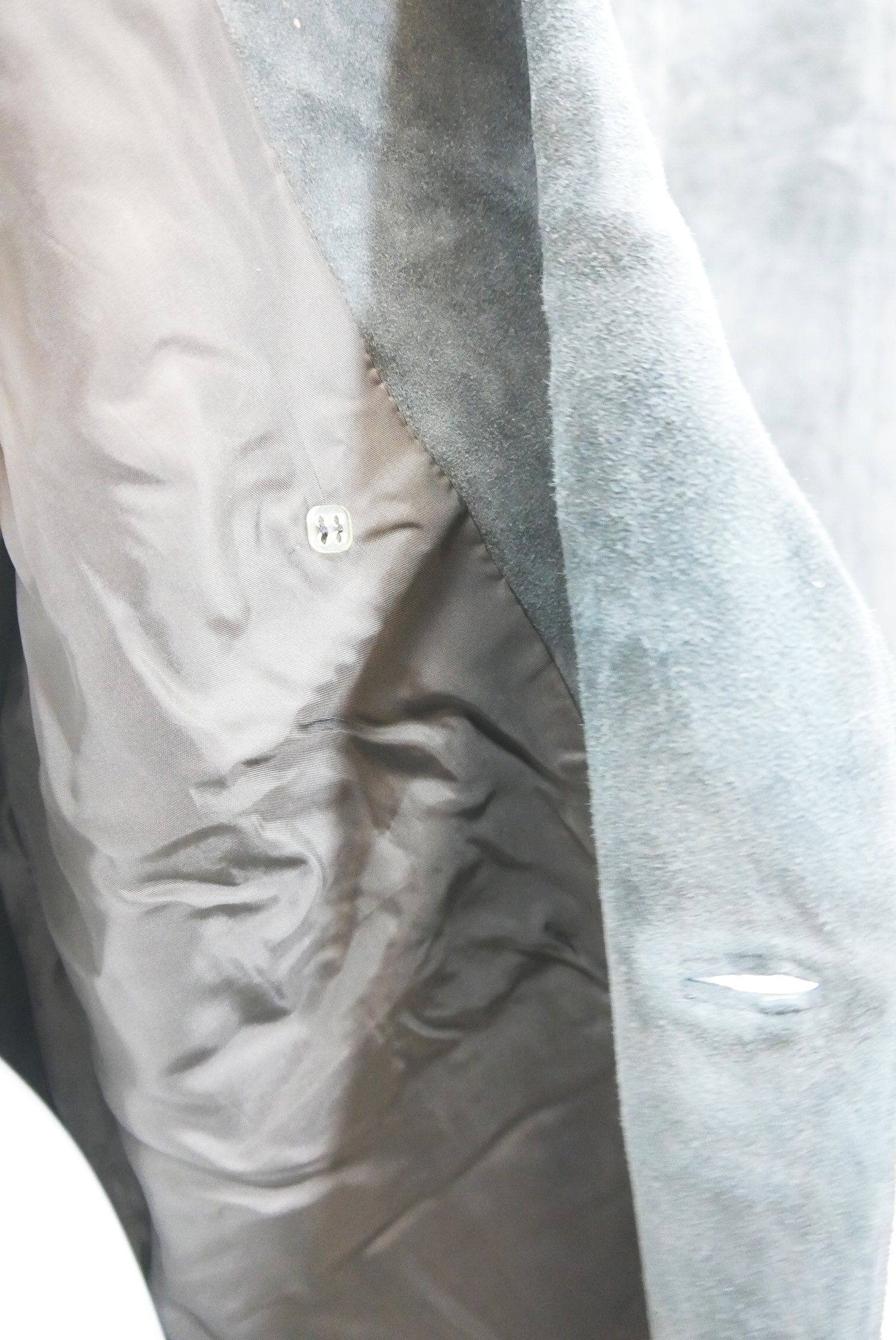 lederjacke-blazer-vintage-janker-damen-trachenjacke-leder-jacke-trachten-kurz-lang-sommer-individuell-tailliert-gebraucht-second-hand-80er-90er-lederjacke-dalo041-7