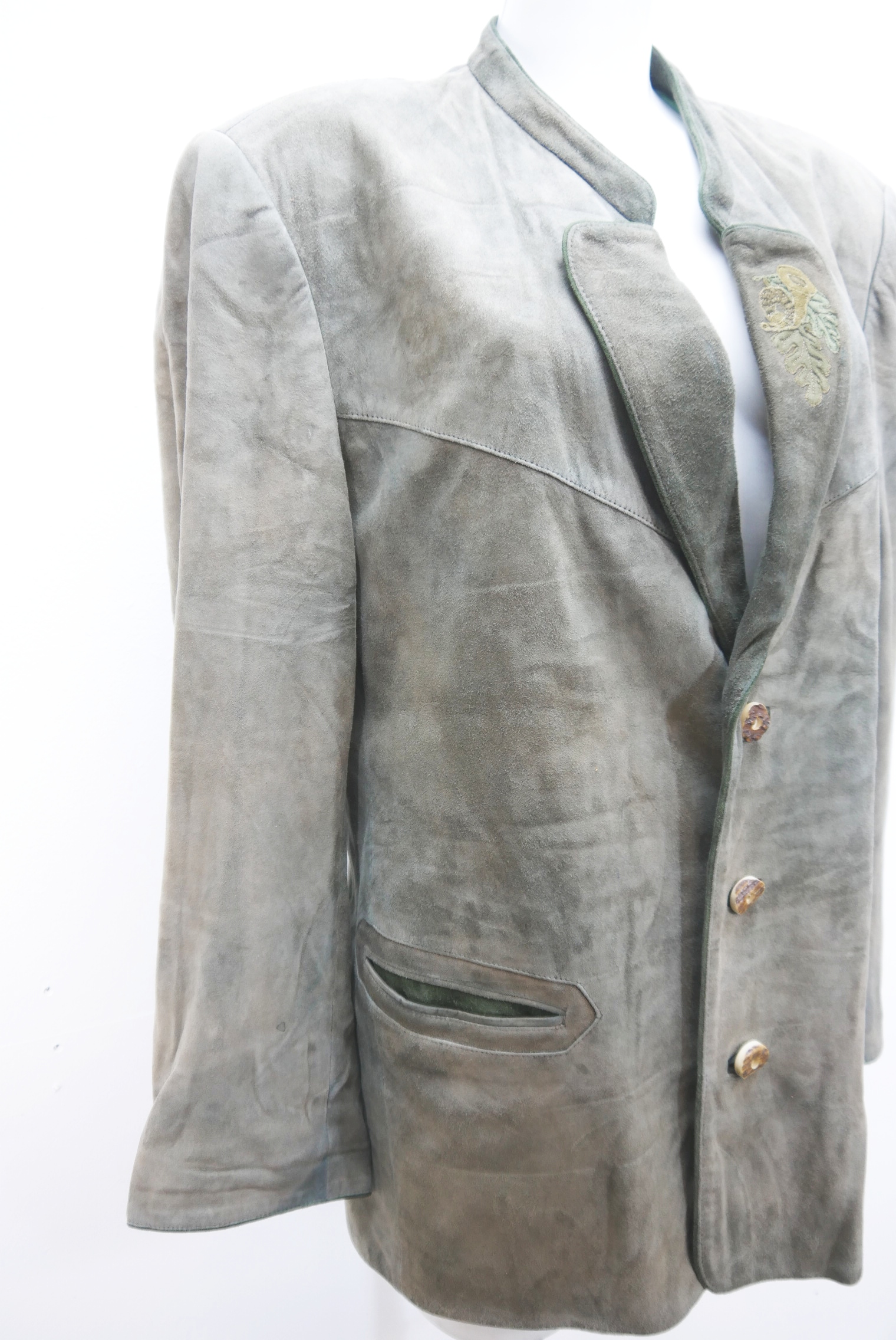 lederjacke-vintage-janker-herren-trachenjacke-leder-jacke-trachten-kurz-lang-sommer-hochwertig-gebrauchte-second-hand-80er-90er-lederjacke-dalo041-1-3