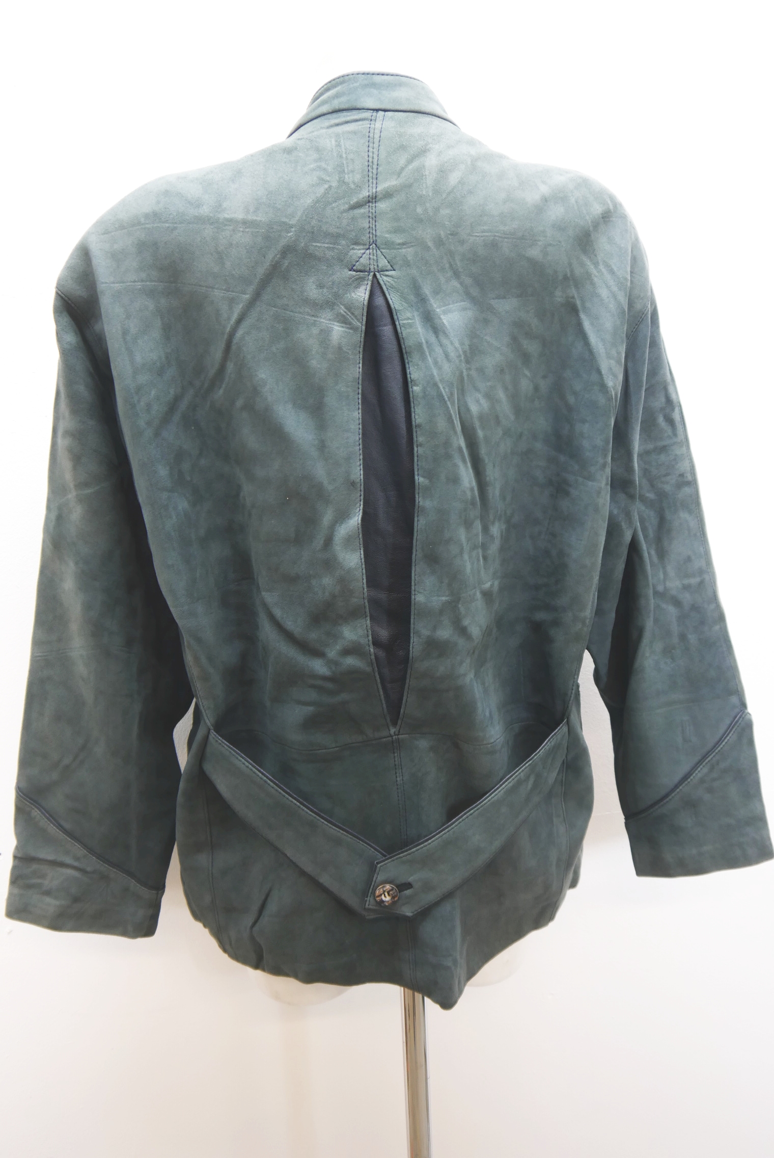 lederjanker-trachtenjacke-glattleder-hirschleder-ziegenvelour-leder-laessig-janker-wildleder-jacke-vintage-second-hand-gebrauchte-lederjacke-hele028-20