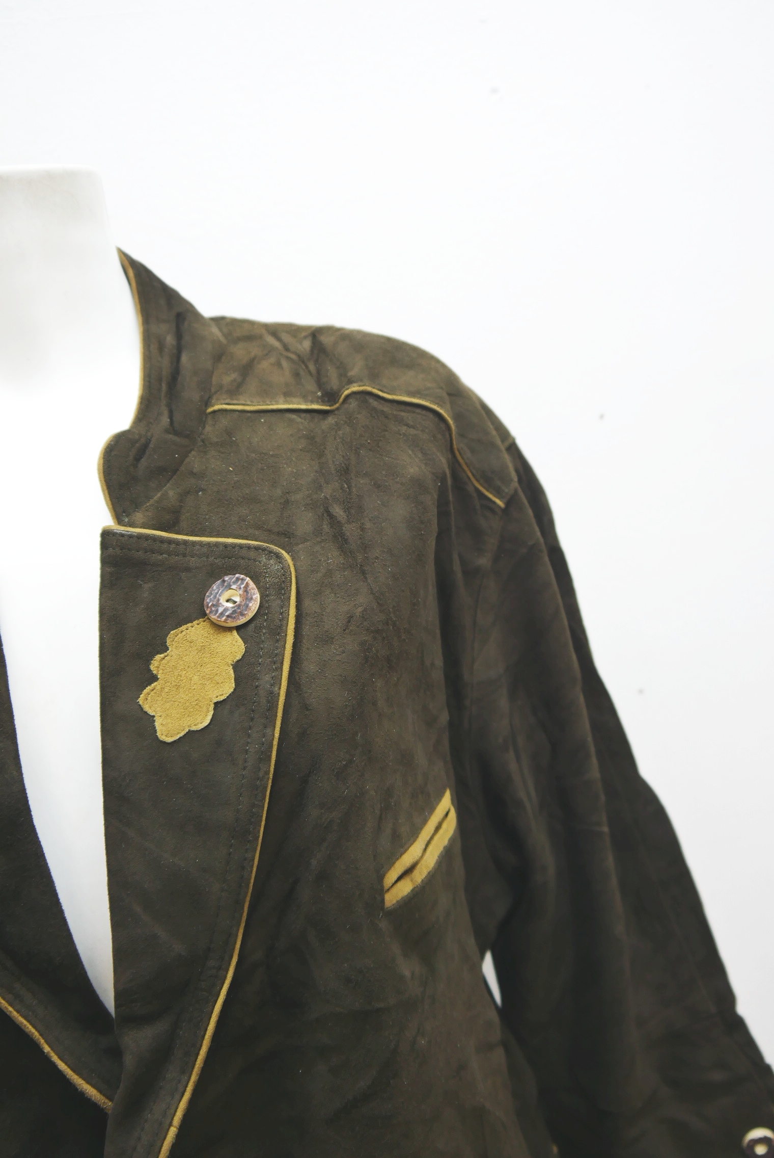 lederjanker-trachtenjacke-glattleder-hirschleder-ziegenvelour-leder-laessig-janker-wildleder-jacke-vintage-second-hand-gebrauchte-lederjacke-hele028-37