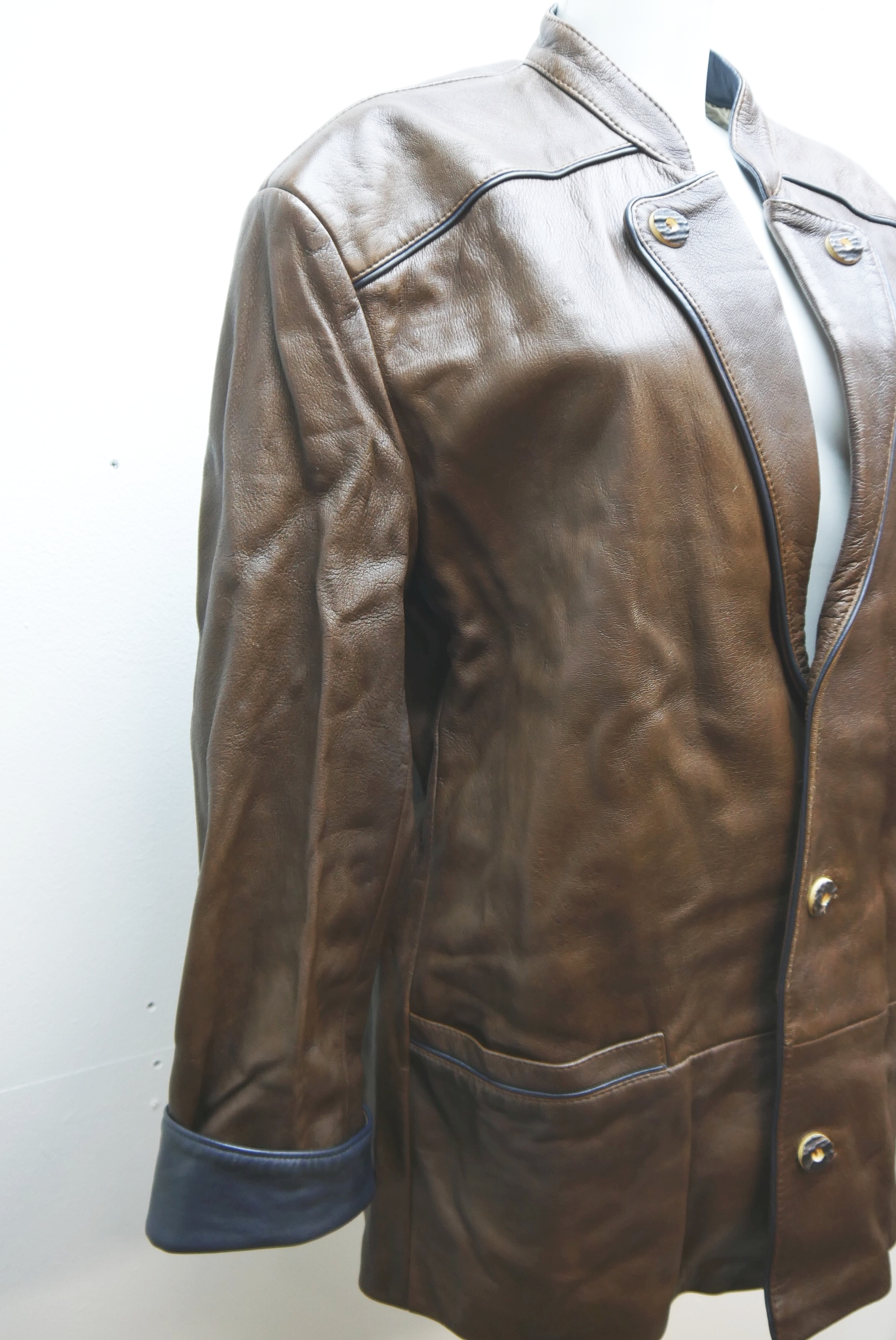 lederjanker-trachtenjacke-glattleder-hirschleder-ziegenvelour-leder-laessig-janker-wildleder-jacke-vintage-second-hand-gebrauchte-lederjacke-hele028-58