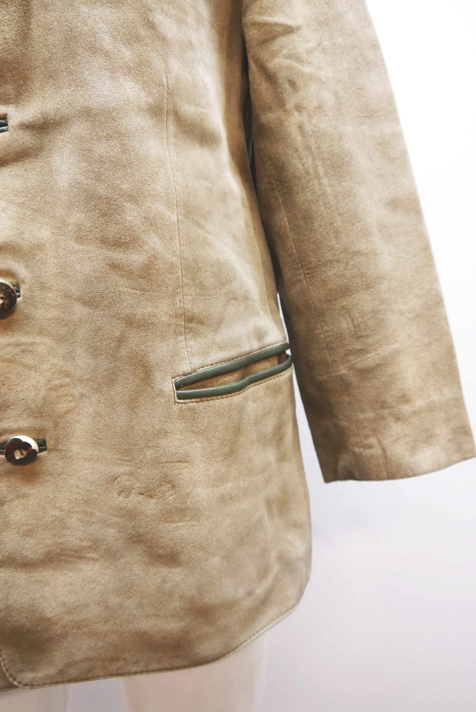 lederjanker-trachtenjacke-glattleder-hirschleder-ziegenvelour-leder-laessig-janker-wildleder-jacke-vintage-second-hand-gebrauchte-lederjacke-hele028-66