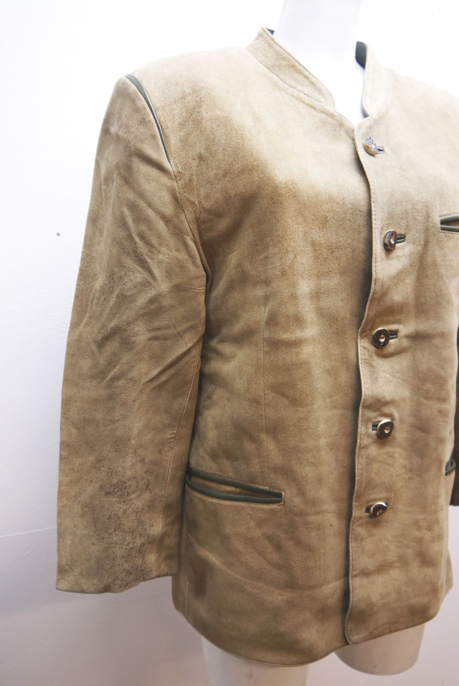 lederjanker-trachtenjacke-glattleder-hirschleder-ziegenvelour-leder-laessig-janker-wildleder-jacke-vintage-second-hand-gebrauchte-lederjacke-hele028-67