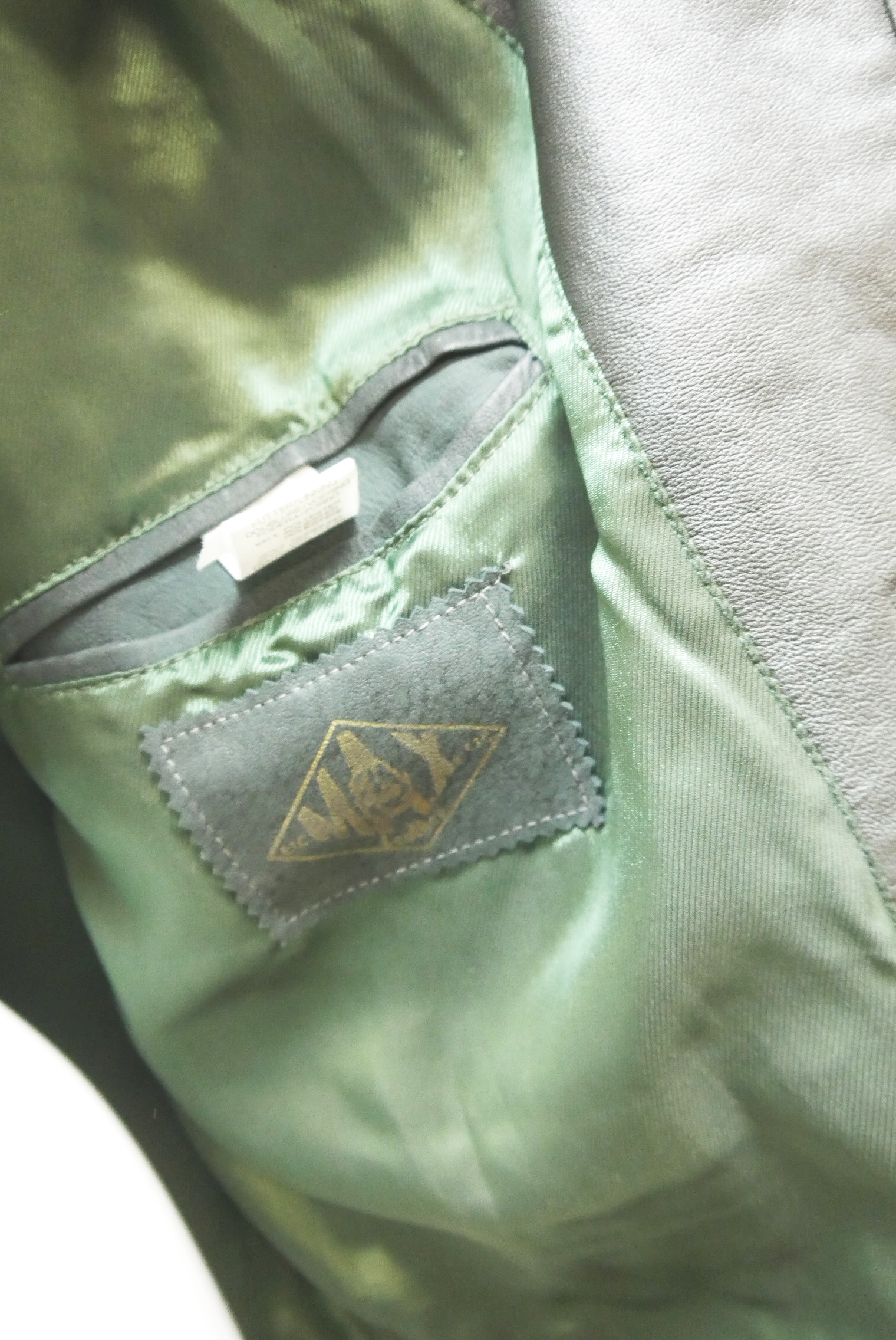 lederjanker-trachtenjacke-glattleder-hirschleder-ziegenvelour-leder-laessig-janker-wildleder-jacke-vintage-second-hand-gebrauchte-lederjacke-hele028-77