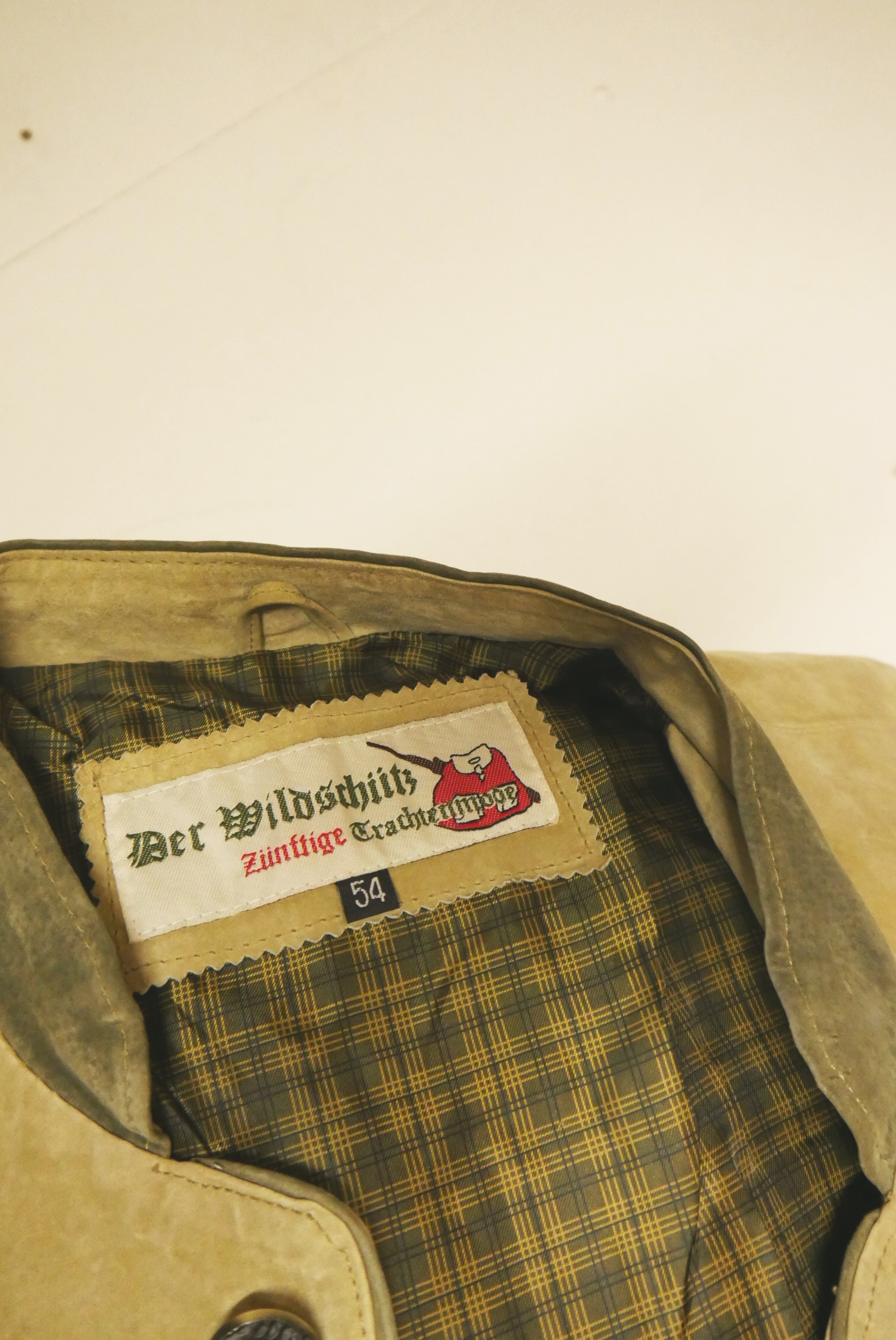 lederjanker-trachtenjacke-glattleder-hirschleder-ziegenvelour-leder-laessig-janker-wildleder-jacke-vintage-second-hand-gebrauchte-lederjacke-hele029-26