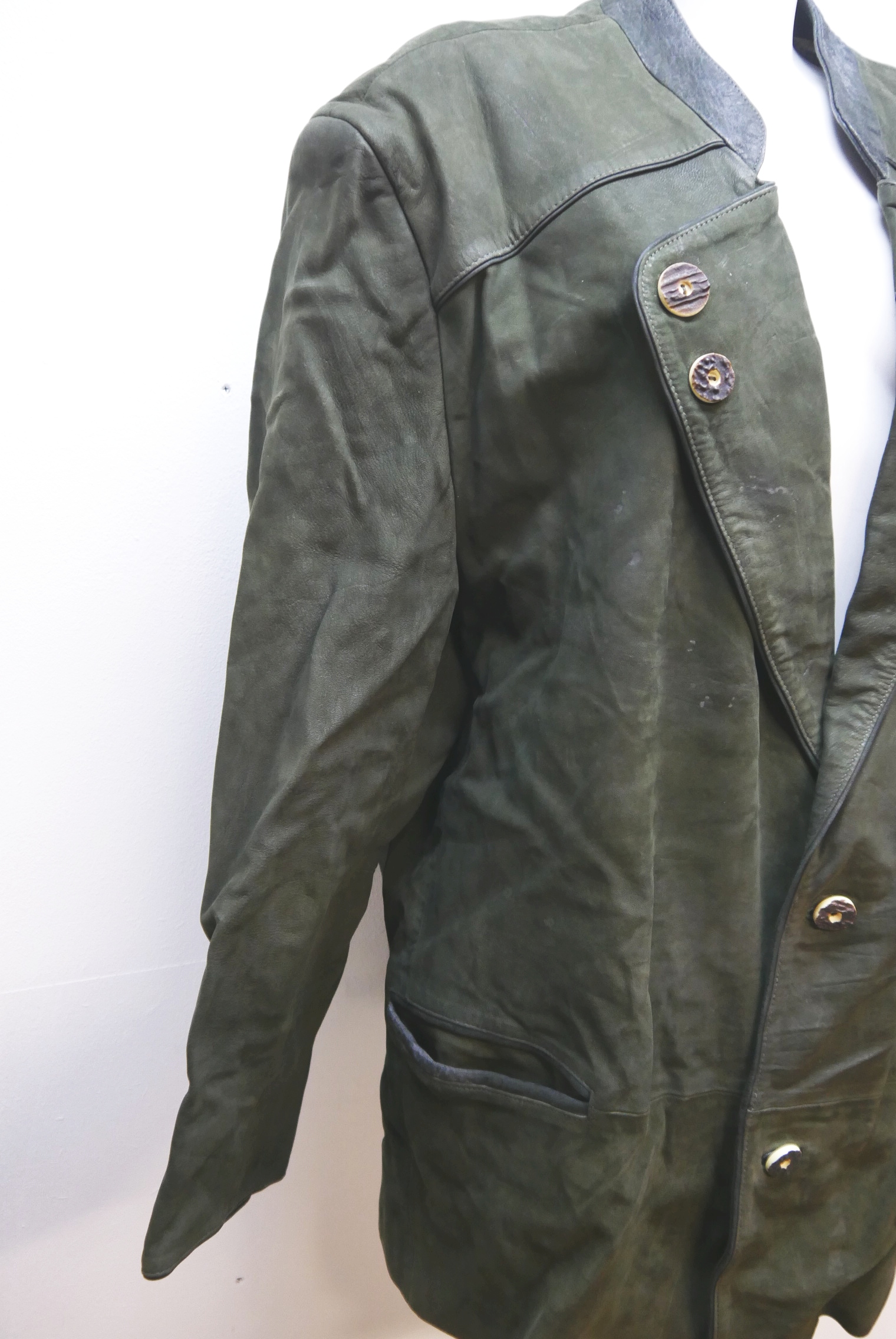 lederjanker-trachtenjacke-glattleder-hirschleder-ziegenvelour-leder-laessig-janker-wildleder-jacke-vintage-second-hand-gebrauchte-lederjacke-hele029-49