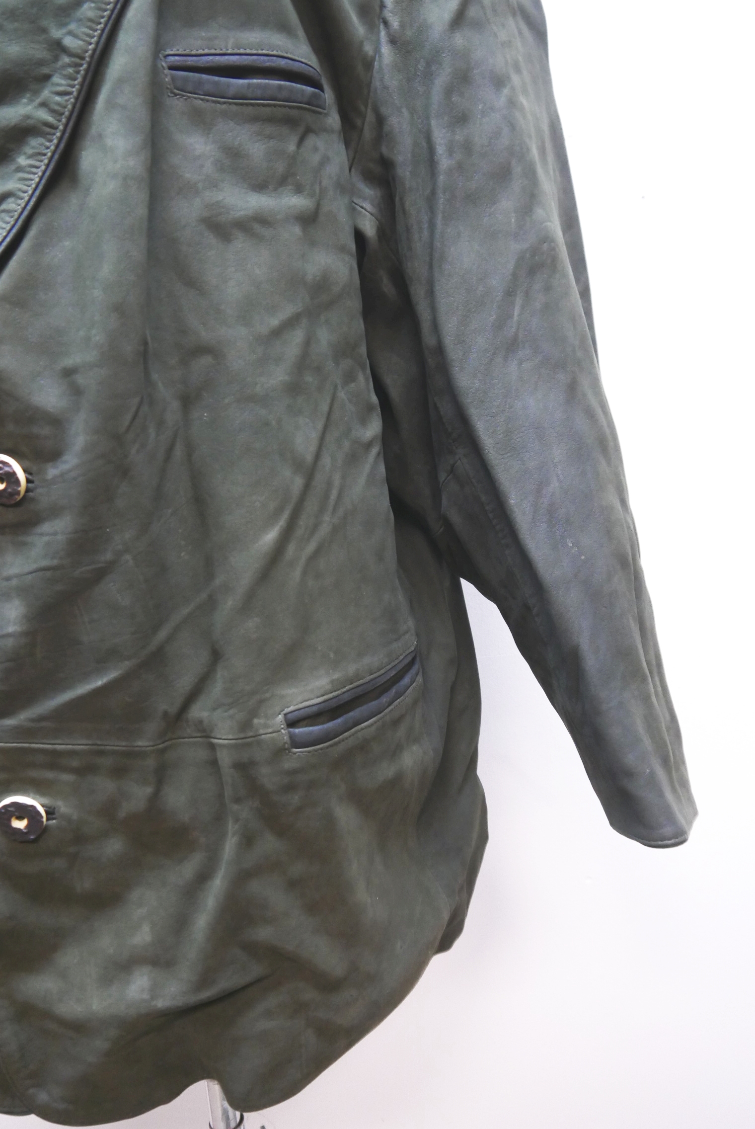 lederjanker-trachtenjacke-glattleder-hirschleder-ziegenvelour-leder-laessig-janker-wildleder-jacke-vintage-second-hand-gebrauchte-lederjacke-hele029-50