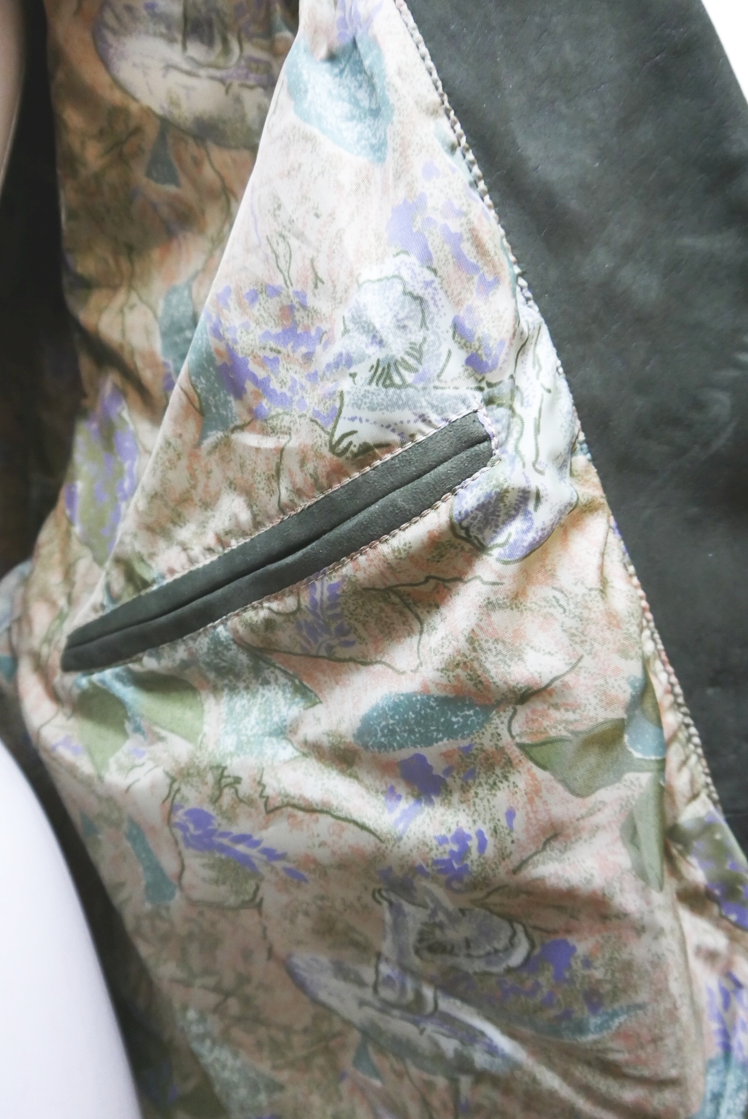 lederjanker-trachtenjacke-glattleder-hirschleder-ziegenvelour-leder-laessig-janker-wildleder-jacke-vintage-second-hand-gebrauchte-lederjacke-hele029-52