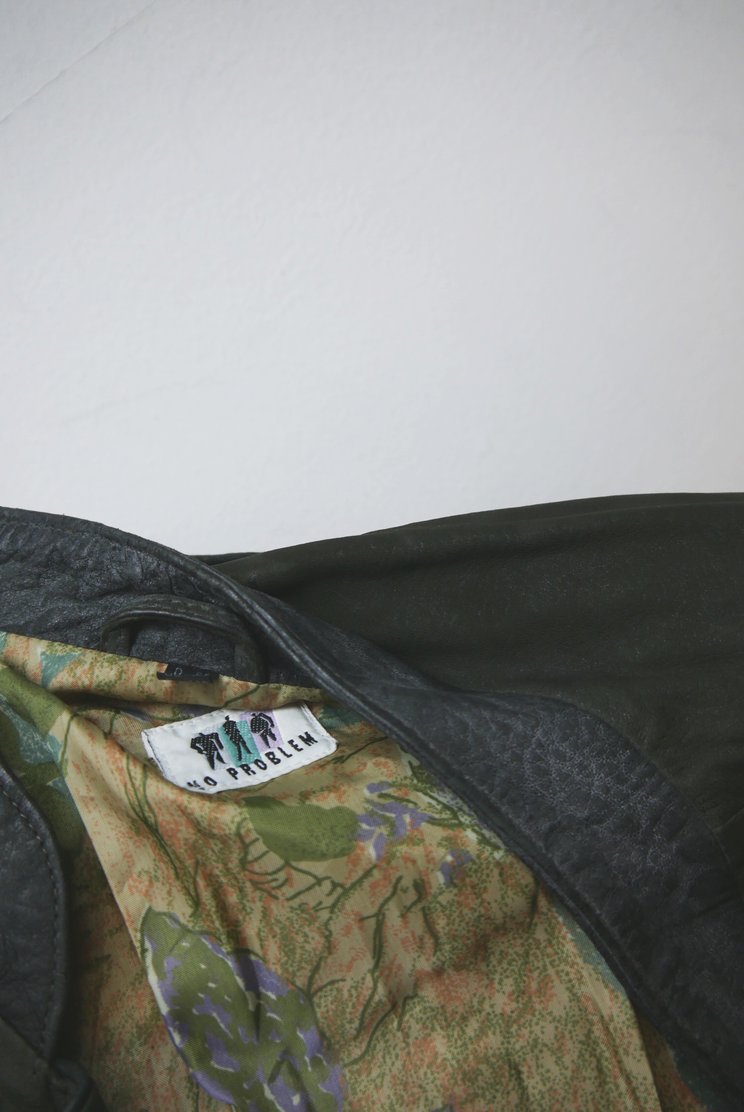 lederjanker-trachtenjacke-glattleder-hirschleder-ziegenvelour-leder-laessig-janker-wildleder-jacke-vintage-second-hand-gebrauchte-lederjacke-hele029-53