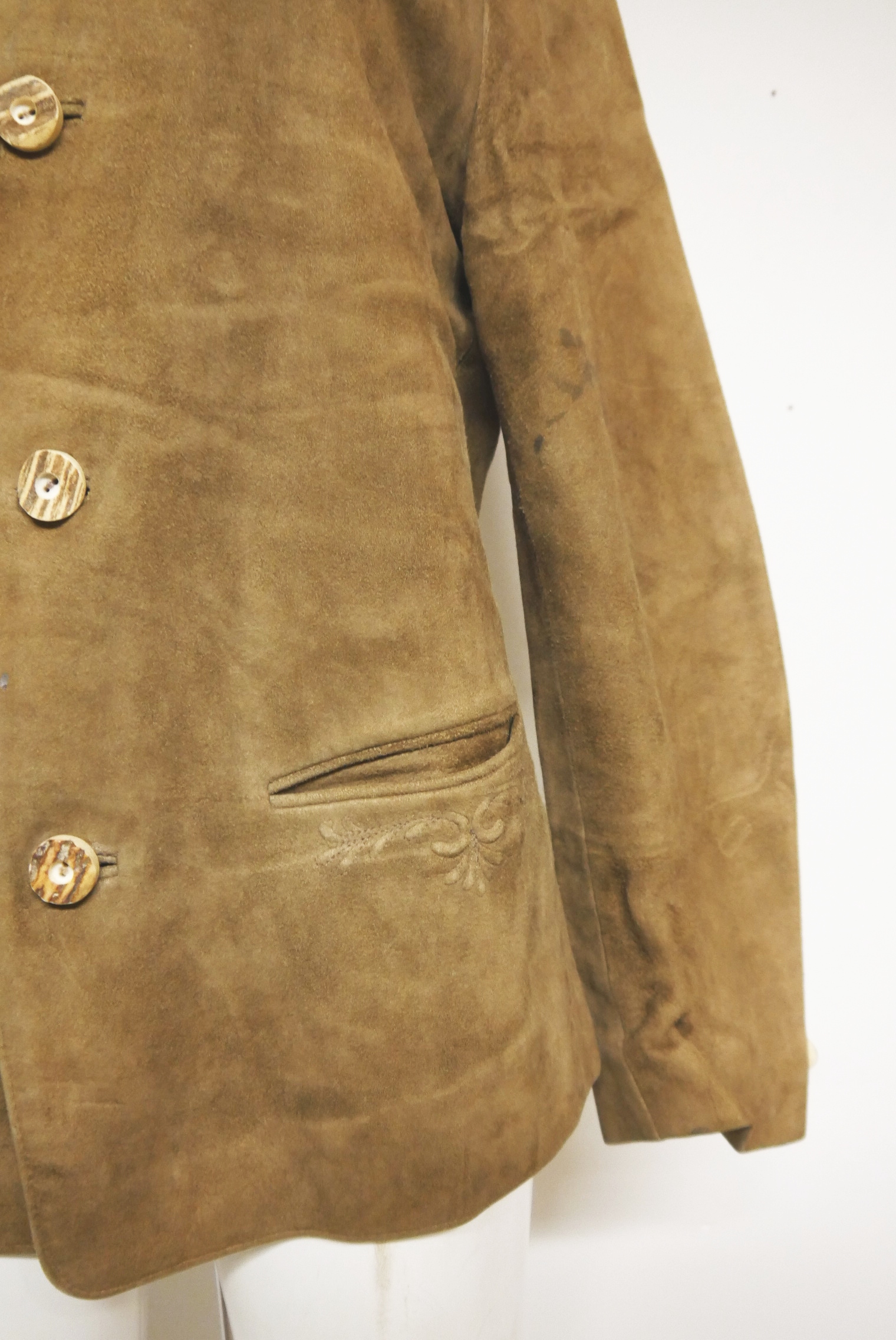 lederjanker-trachtenjacke-glattleder-hirschleder-ziegenvelour-leder-laessig-janker-wildleder-jacke-vintage-second-hand-gebrauchte-lederjacke-hele029-70