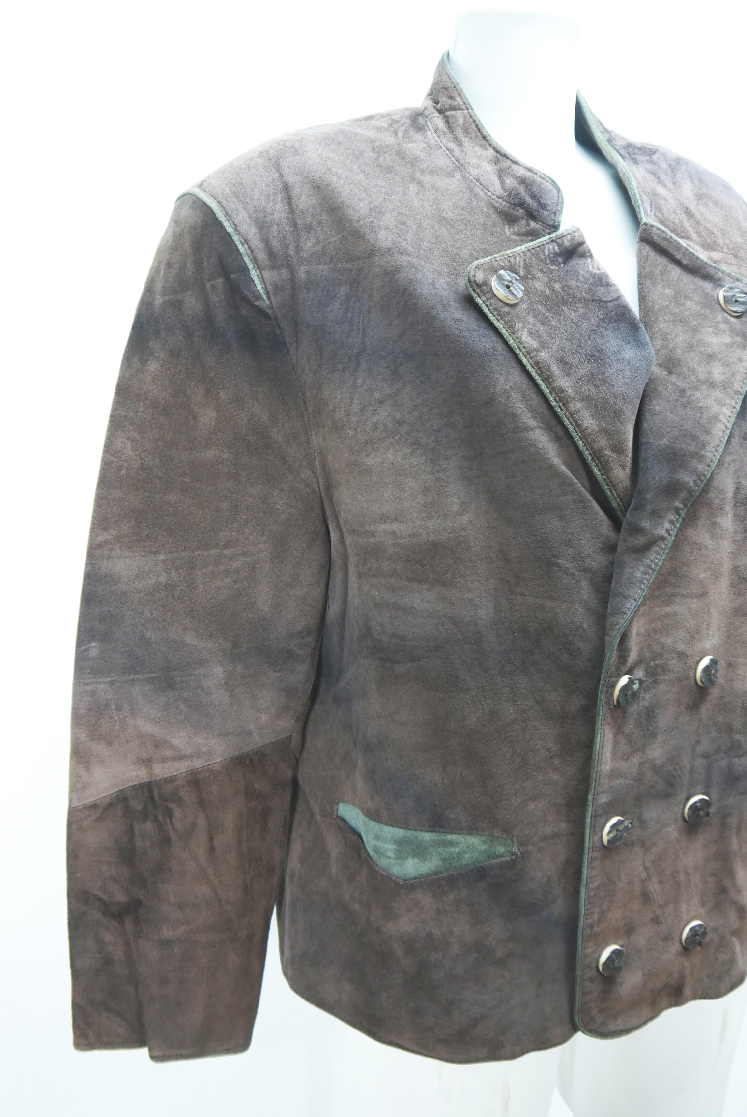 lederjanker-trachtenjacke-glattleder-hirschleder-ziegenvelour-leder-laessig-janker-wildleder-jacke-vintage-second-hand-gebrauchte-lederjacke-hele030-10