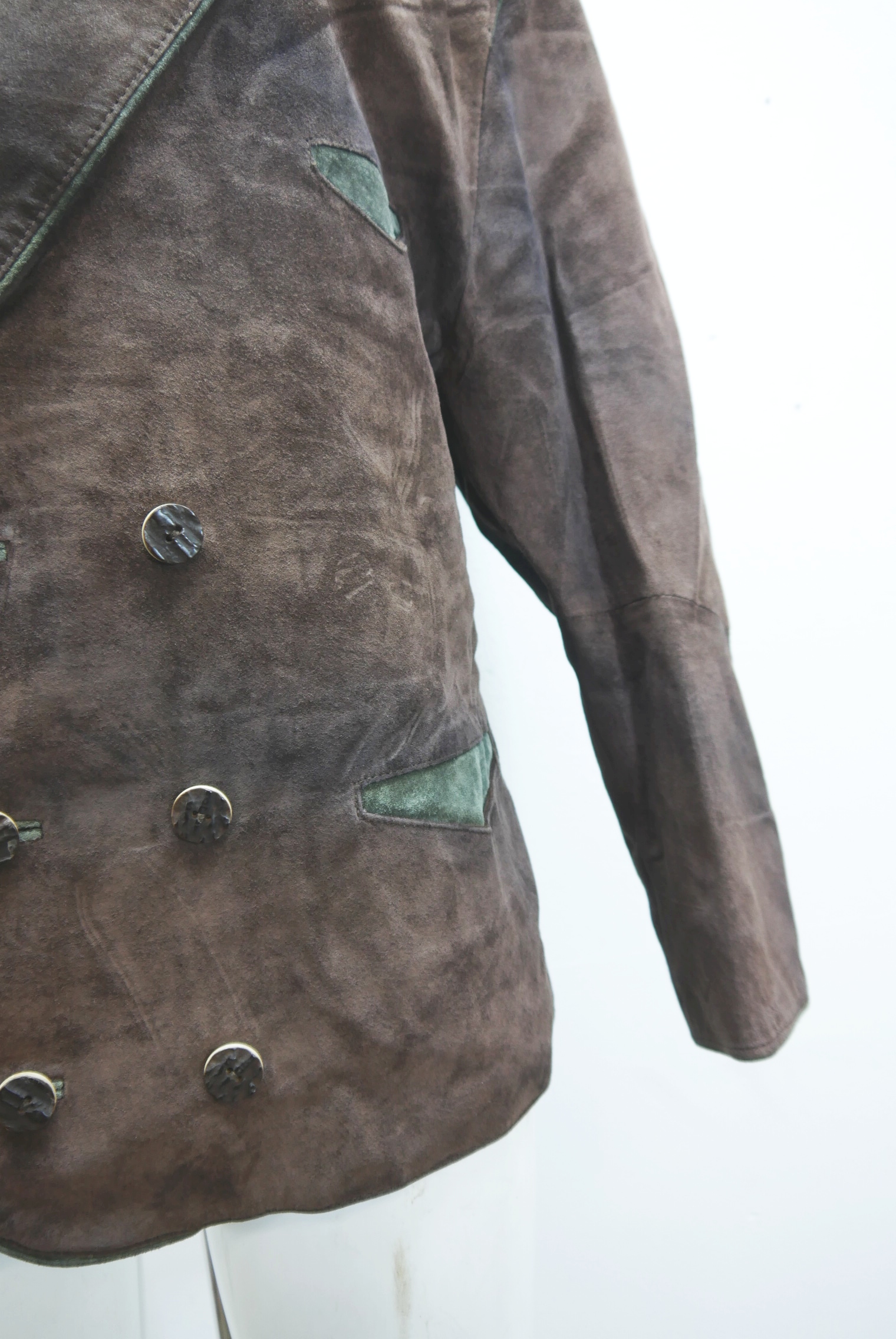 lederjanker-trachtenjacke-glattleder-hirschleder-ziegenvelour-leder-laessig-janker-wildleder-jacke-vintage-second-hand-gebrauchte-lederjacke-hele030-11