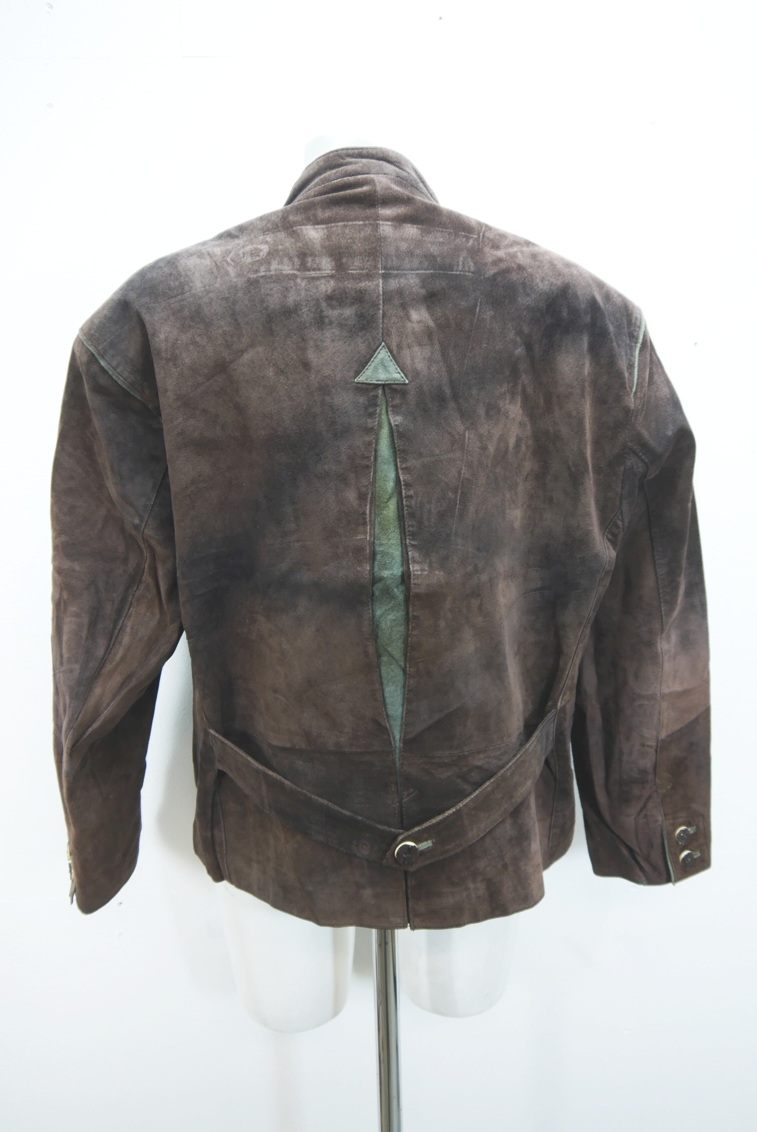 lederjanker-trachtenjacke-glattleder-hirschleder-ziegenvelour-leder-laessig-janker-wildleder-jacke-vintage-second-hand-gebrauchte-lederjacke-hele030-12