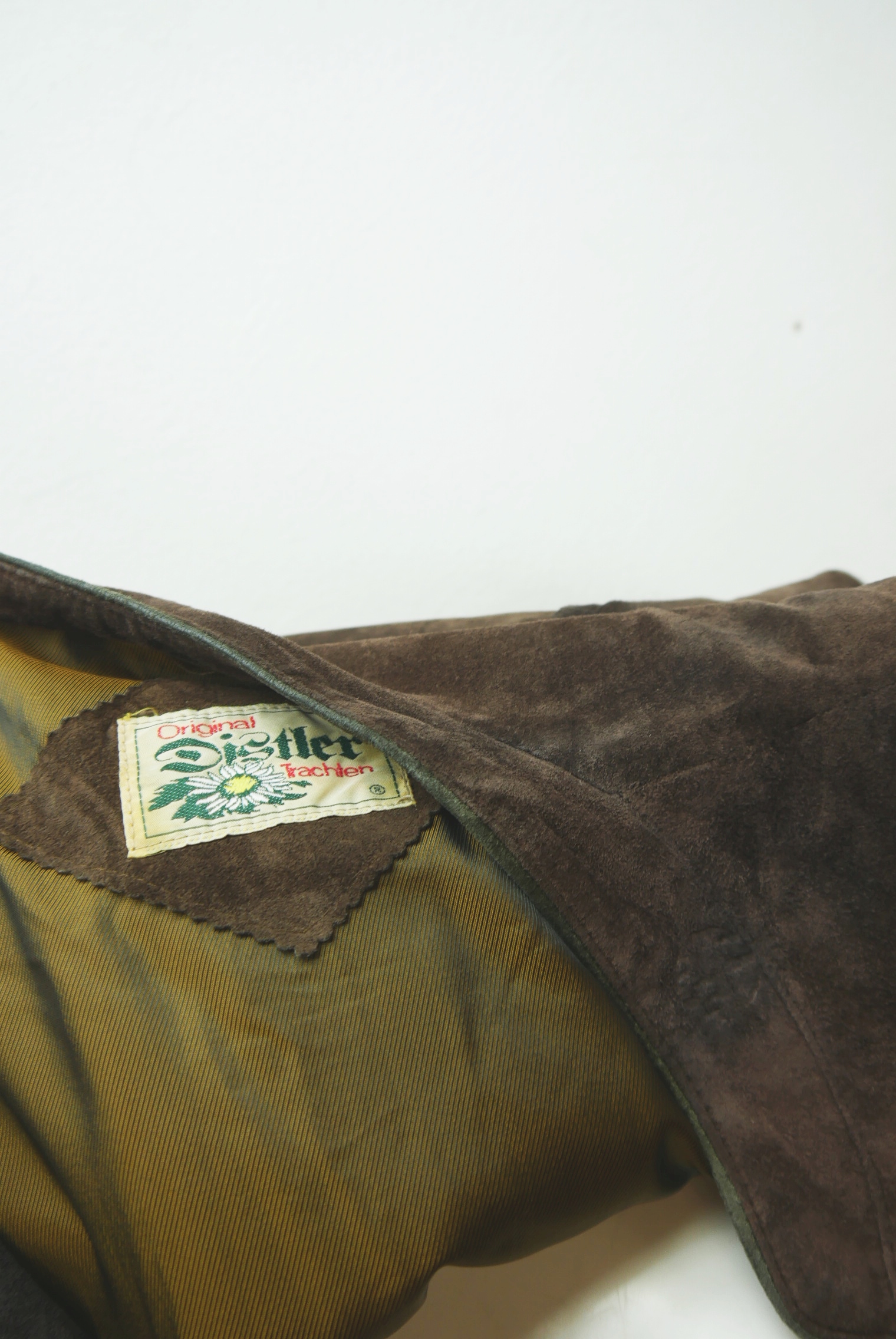 lederjanker-trachtenjacke-glattleder-hirschleder-ziegenvelour-leder-laessig-janker-wildleder-jacke-vintage-second-hand-gebrauchte-lederjacke-hele030-14