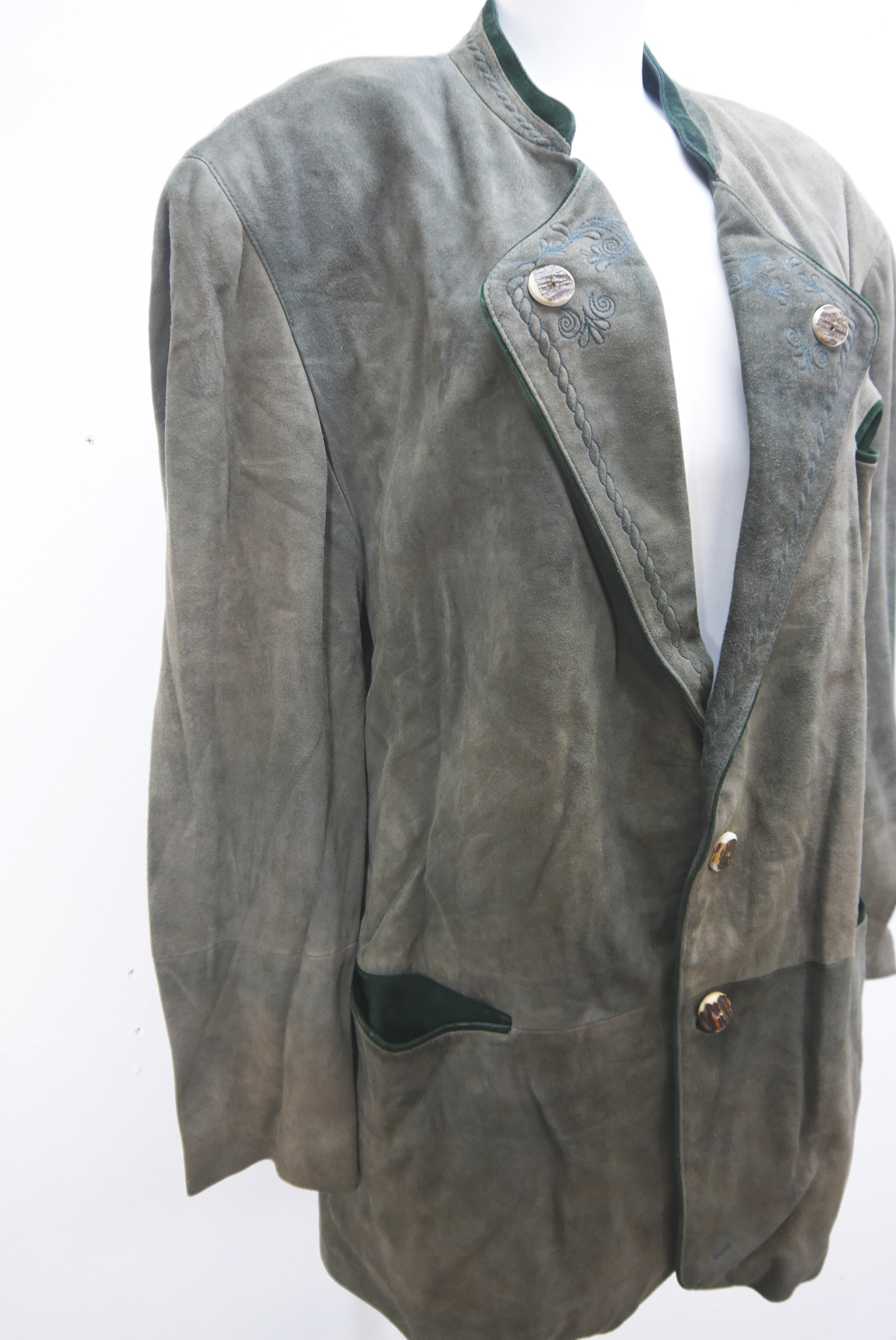 lederjanker-trachtenjacke-glattleder-hirschleder-ziegenvelour-leder-laessig-janker-wildleder-jacke-vintage-second-hand-gebrauchte-lederjacke-hele030-24