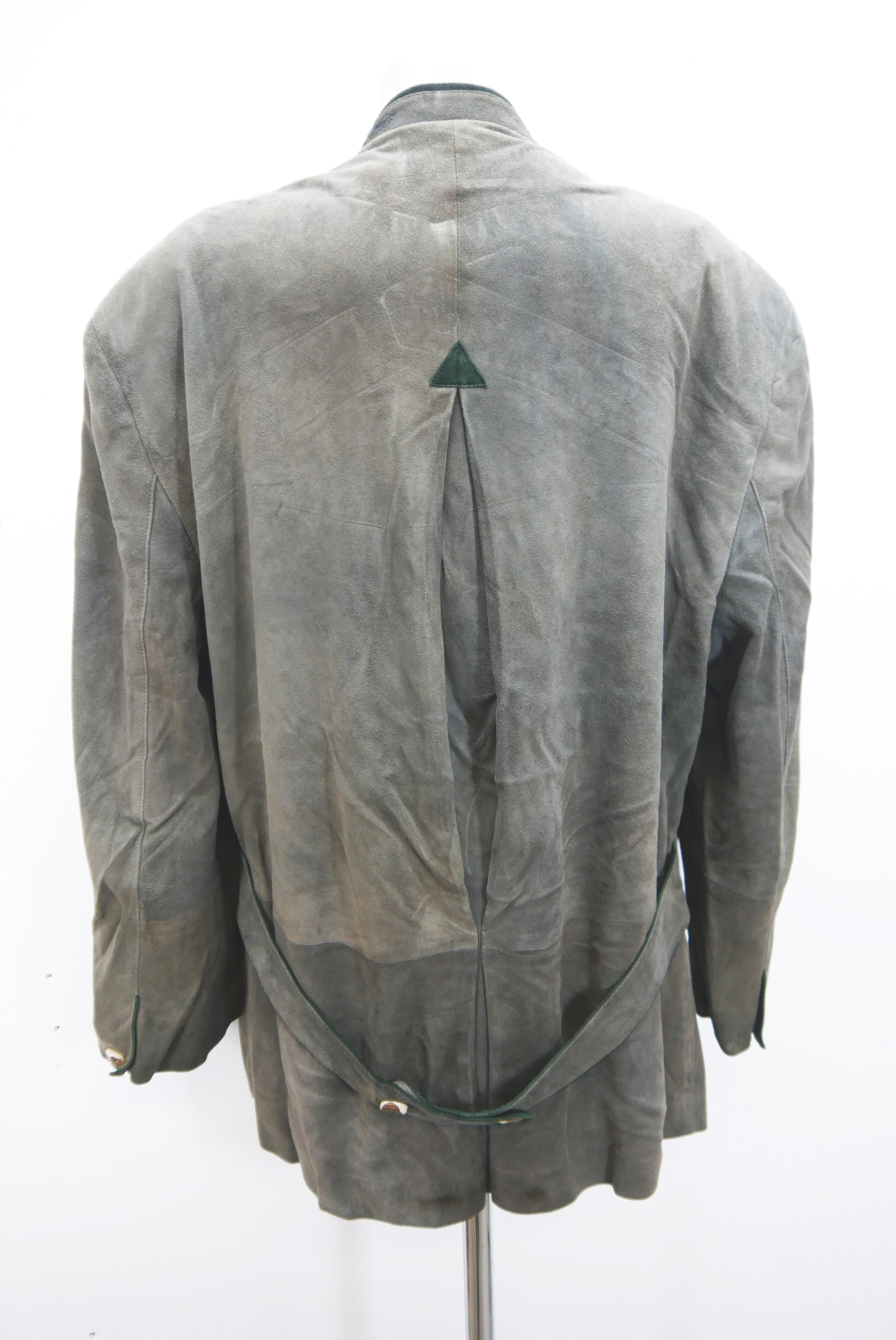 lederjanker-trachtenjacke-glattleder-hirschleder-ziegenvelour-leder-laessig-janker-wildleder-jacke-vintage-second-hand-gebrauchte-lederjacke-hele030-26