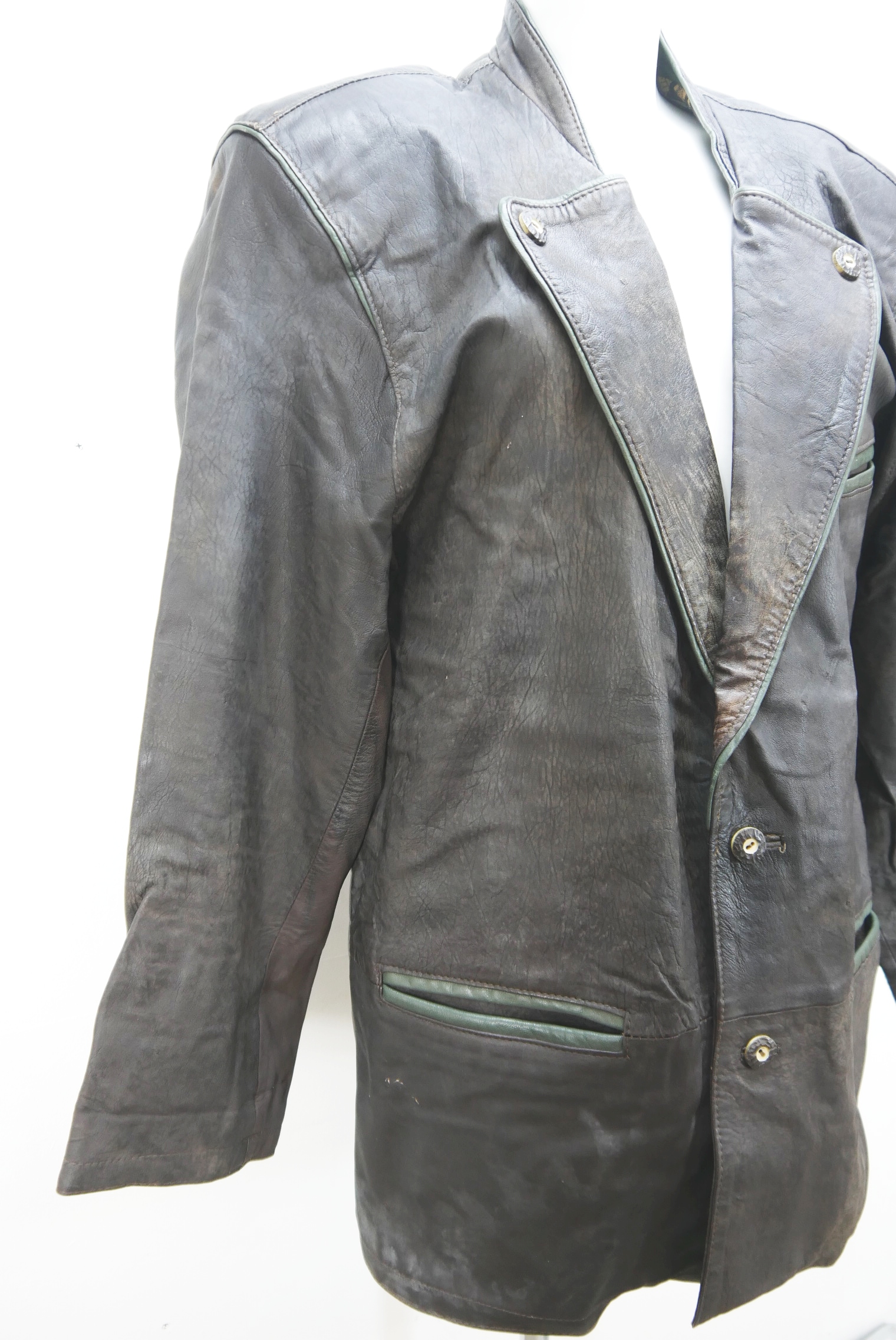 lederjanker-trachtenjacke-glattleder-hirschleder-ziegenvelour-leder-laessig-janker-wildleder-jacke-vintage-second-hand-gebrauchte-lederjacke-hele030-30