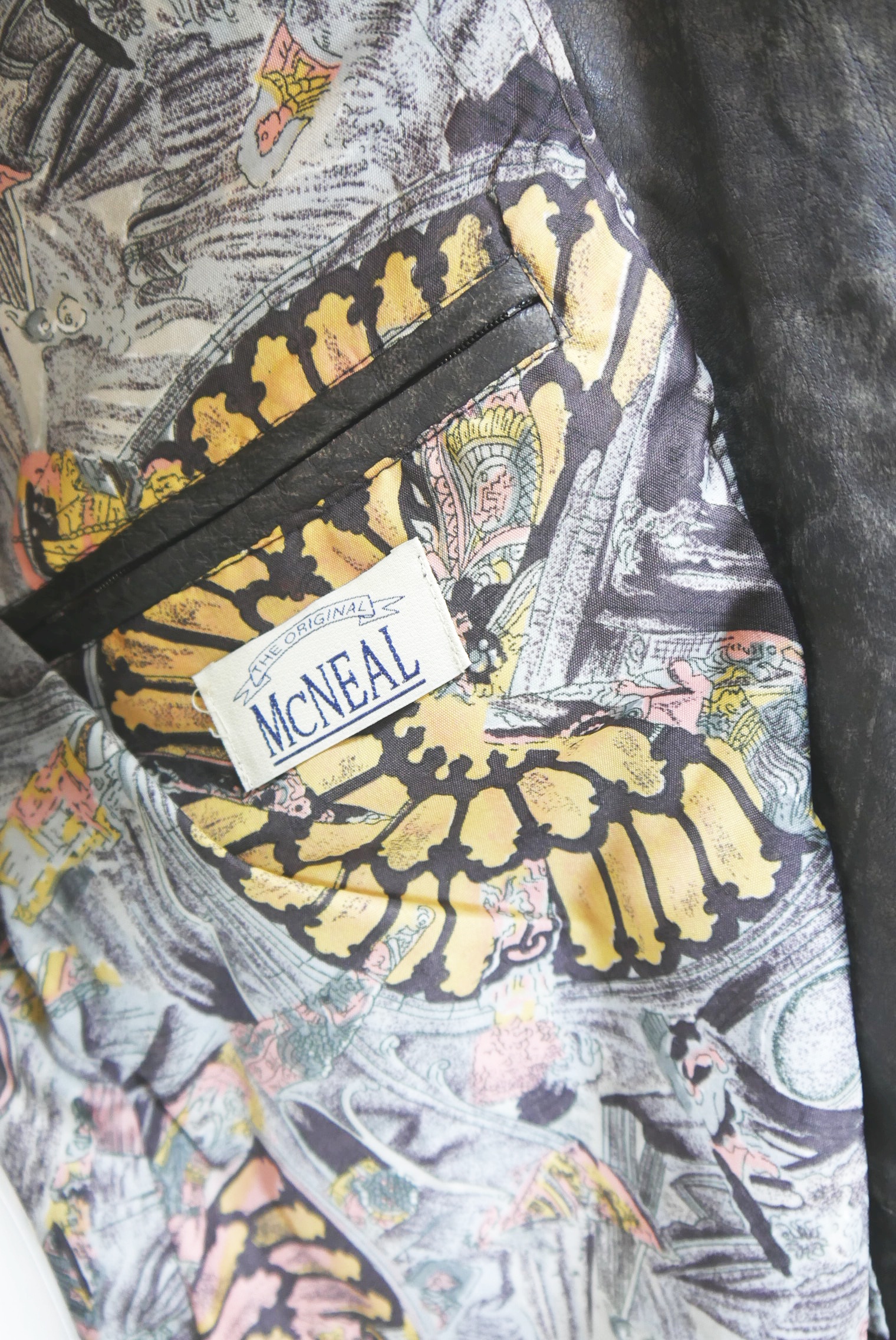 lederjanker-trachtenjacke-glattleder-hirschleder-ziegenvelour-leder-laessig-janker-wildleder-jacke-vintage-second-hand-gebrauchte-lederjacke-hele030-33