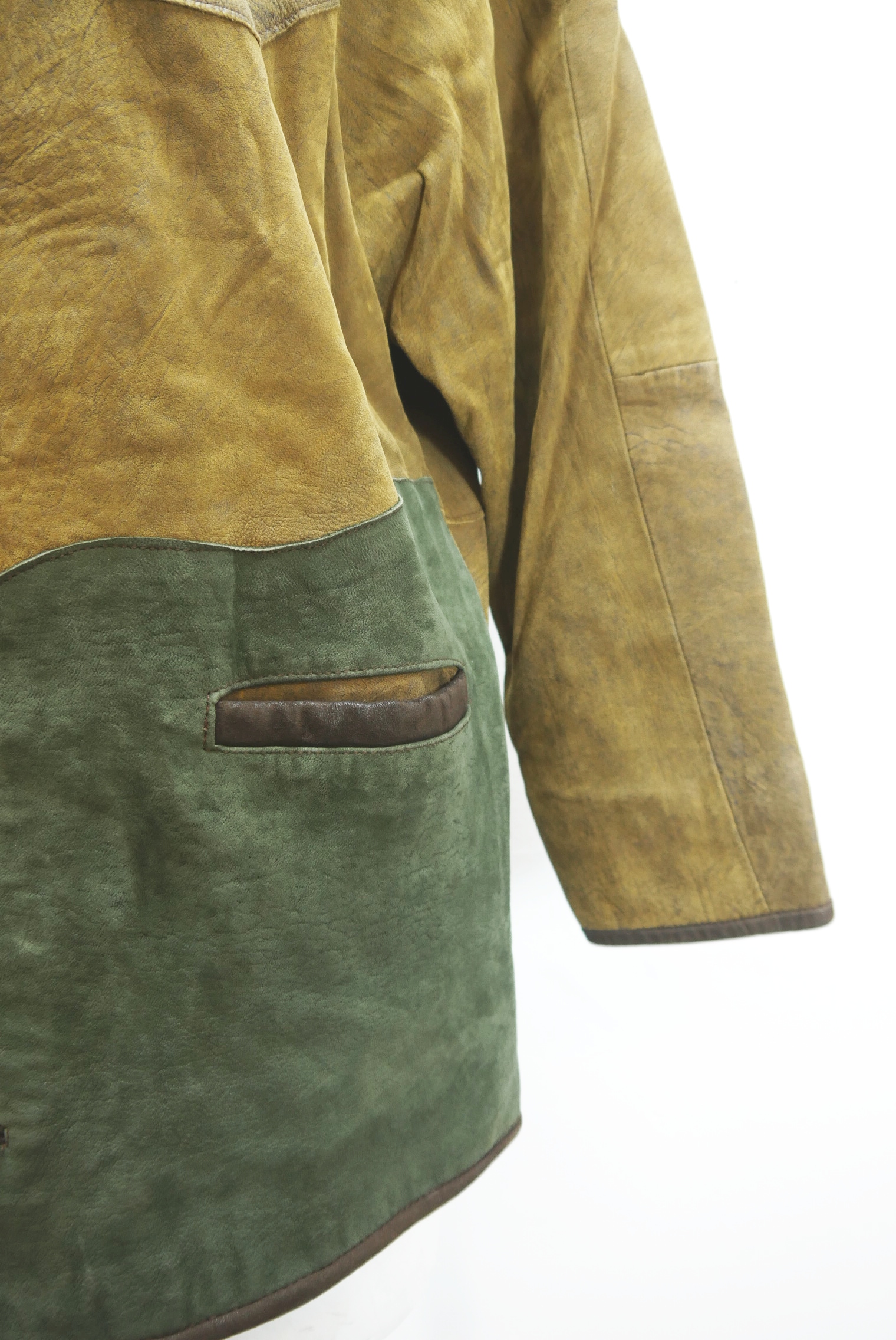 lederjanker-trachtenjacke-glattleder-hirschleder-ziegenvelour-leder-laessig-janker-wildleder-jacke-vintage-second-hand-gebrauchte-lederjacke-hele030-79