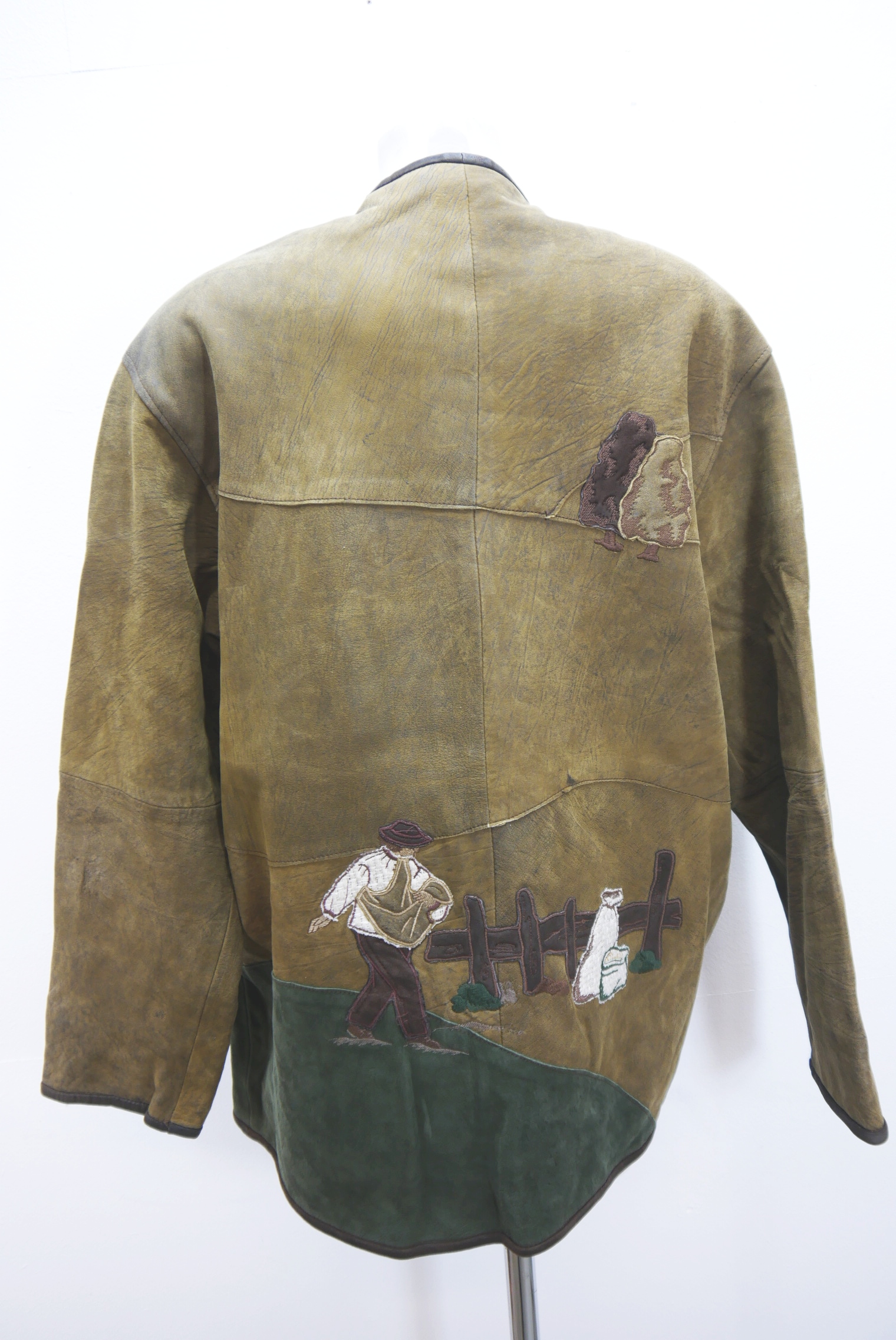 lederjanker-trachtenjacke-glattleder-hirschleder-ziegenvelour-leder-laessig-janker-wildleder-jacke-vintage-second-hand-gebrauchte-lederjacke-hele030-80